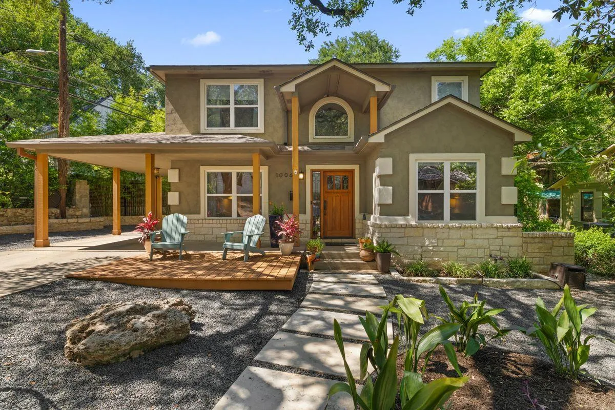 Photo of 1006 AVONDALE RD, Austin, 78704