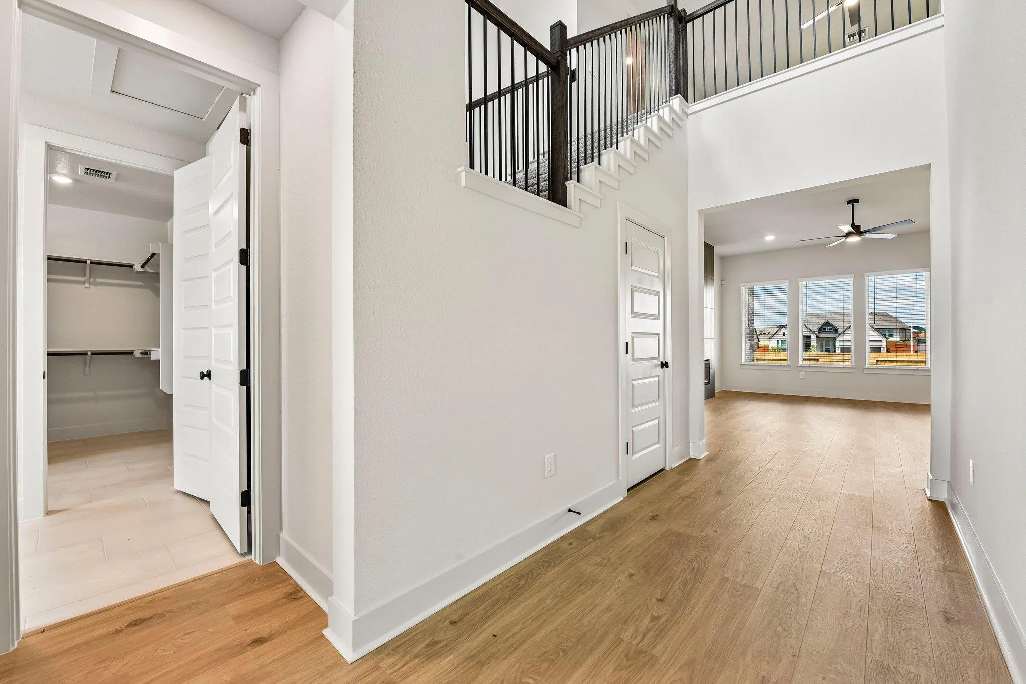 Photo 3 of 180 KAPOK ST