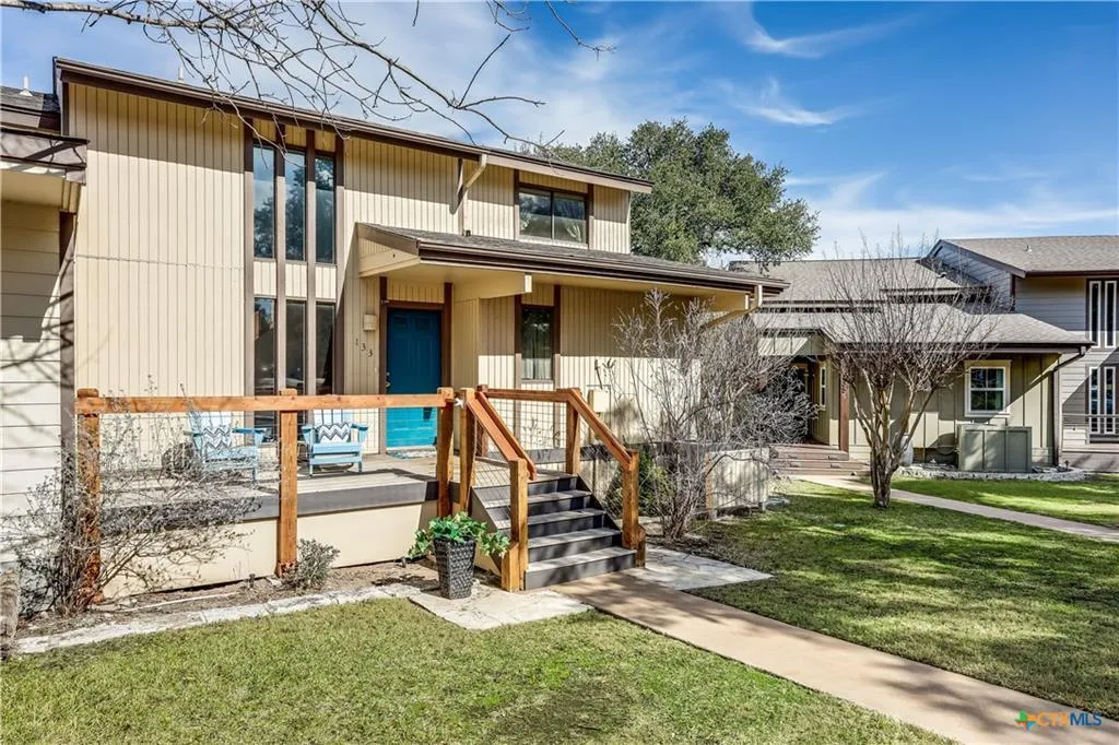 Photo 5 of 133 COMANCHE PT