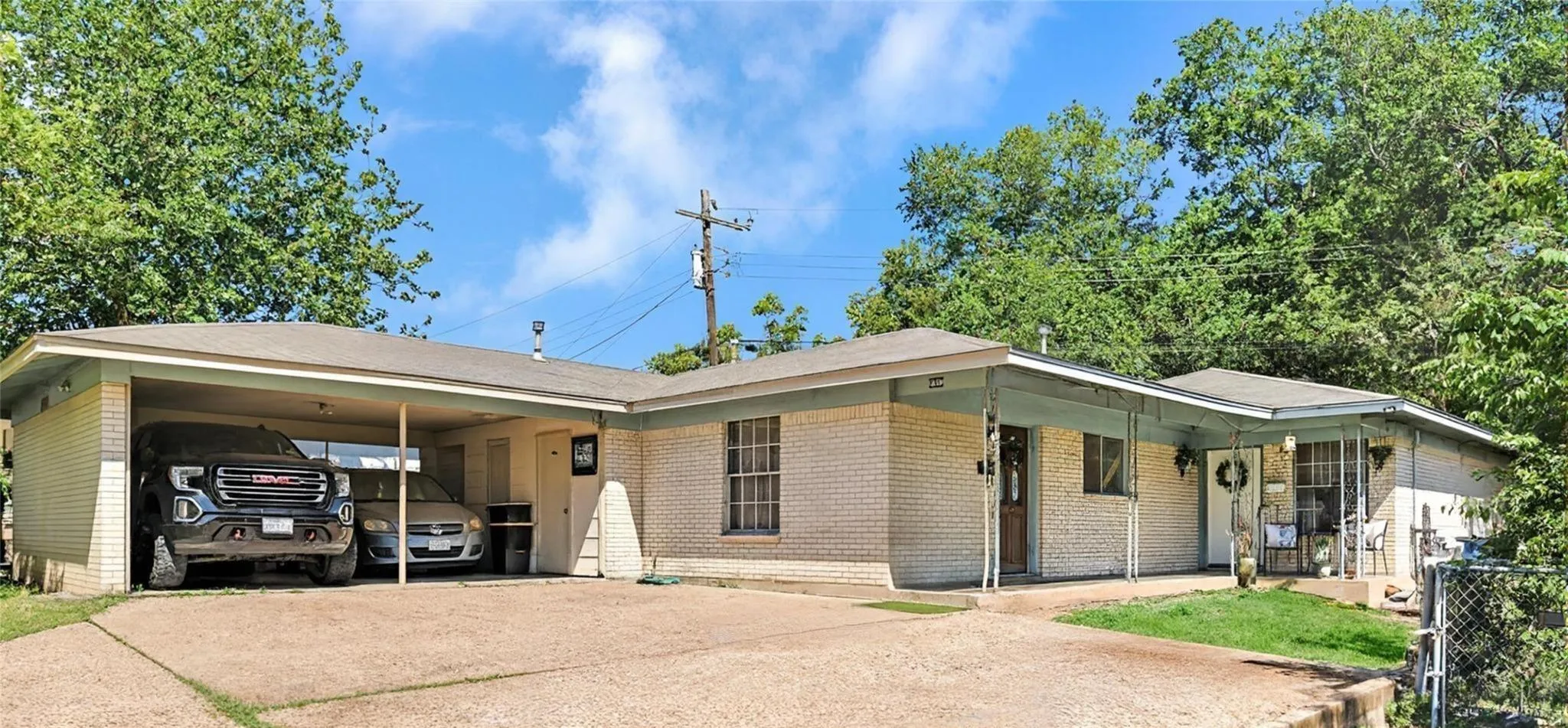 Photo 2 of 8508 DRYFIELD DR