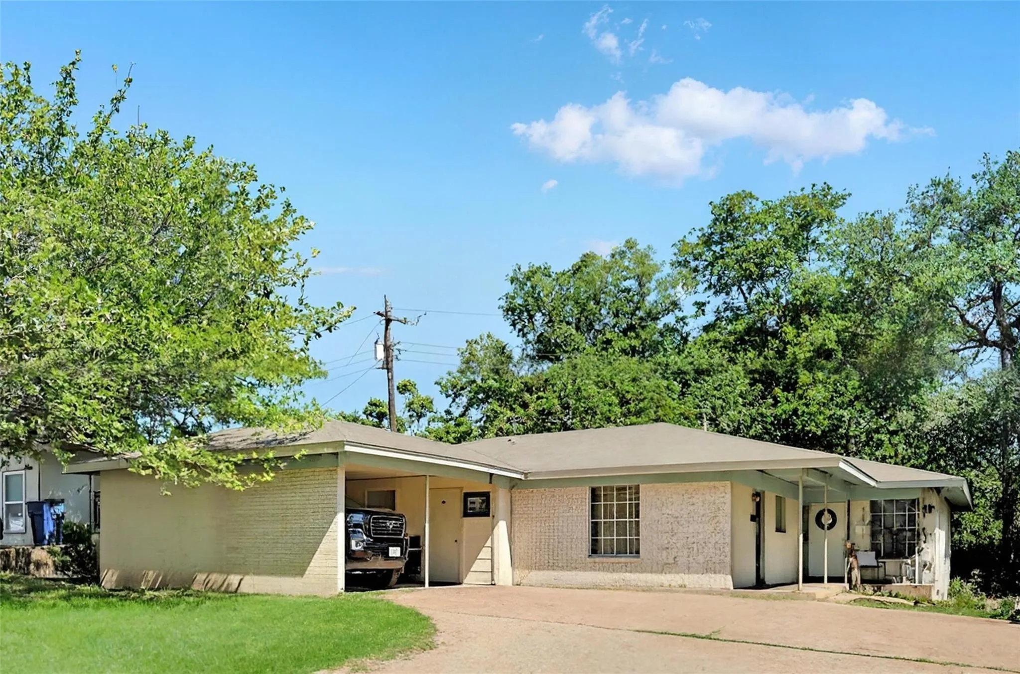 Photo of 8508 DRYFIELD DR, Austin, TX, 78758