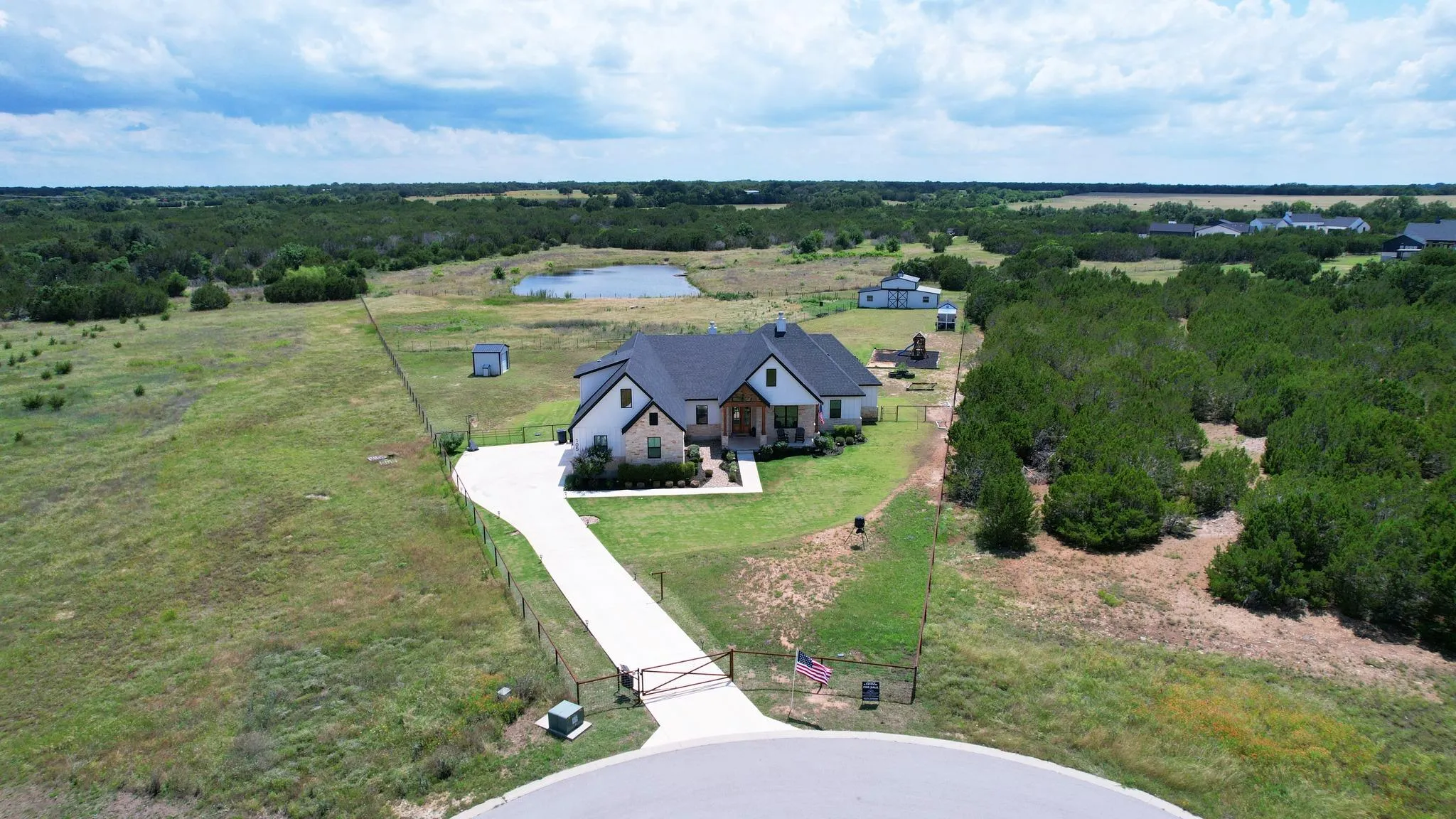 Photo of 105 YELLOW SENNA PL, Liberty Hill, TX, 78642