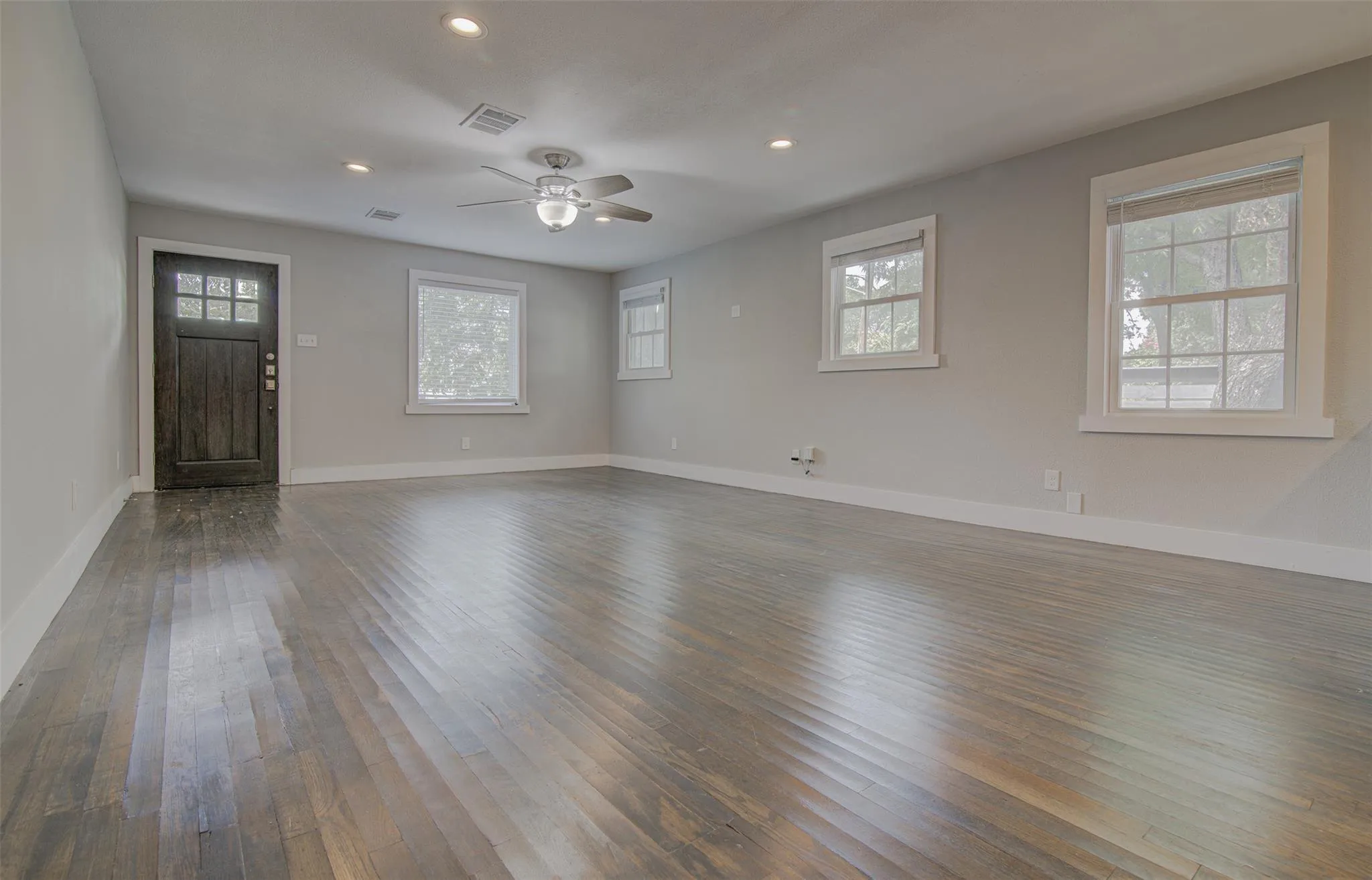Photo 5 of 2200 E 14TH ST #1