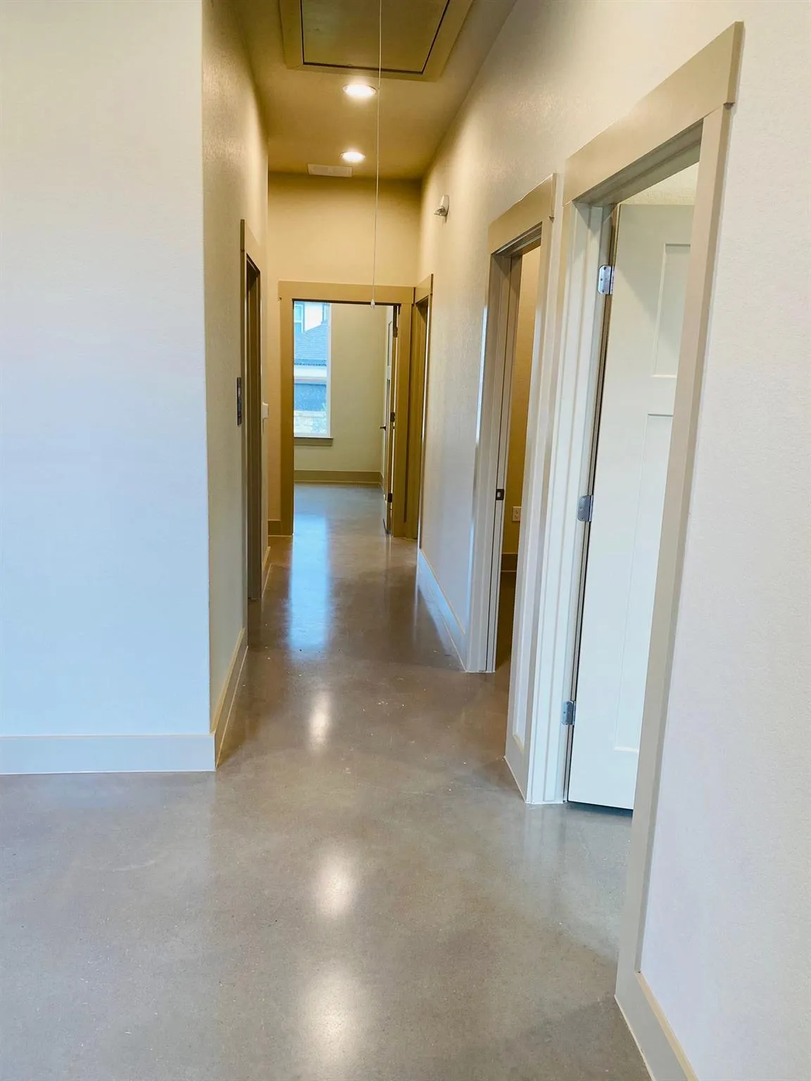 Photo 4 of 10824 E CRYSTAL FALLS PKWY #504