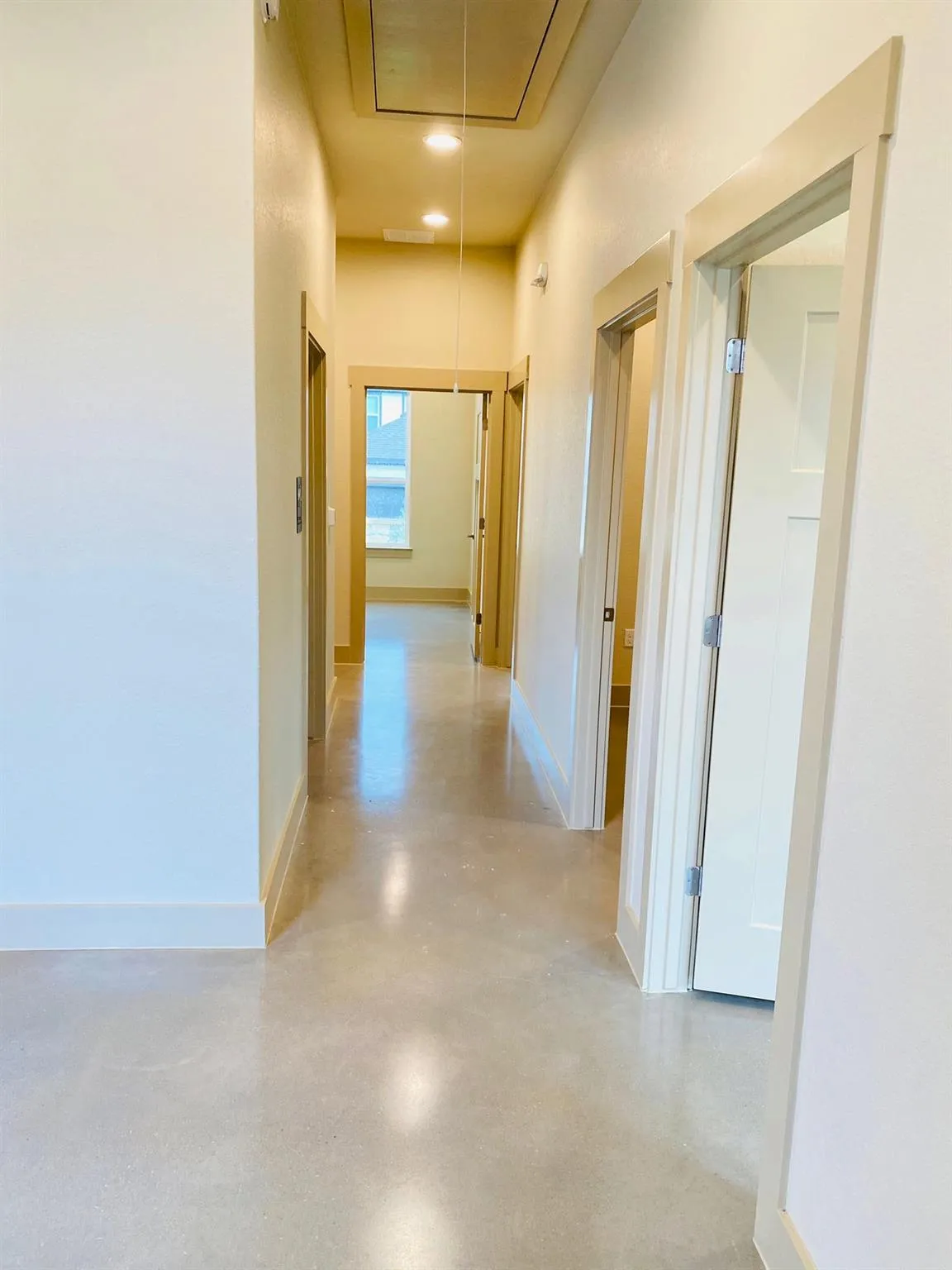 Photo 3 of 10824 E CRYSTAL FALLS PKWY #504