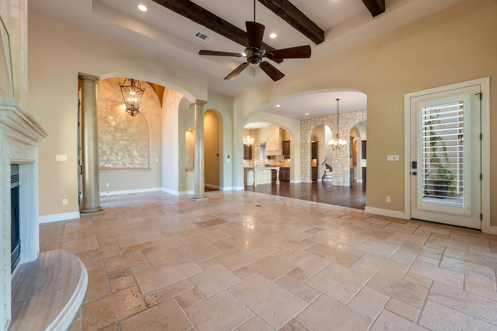 Photo 4 of 224 NEVILLE WOOD CT