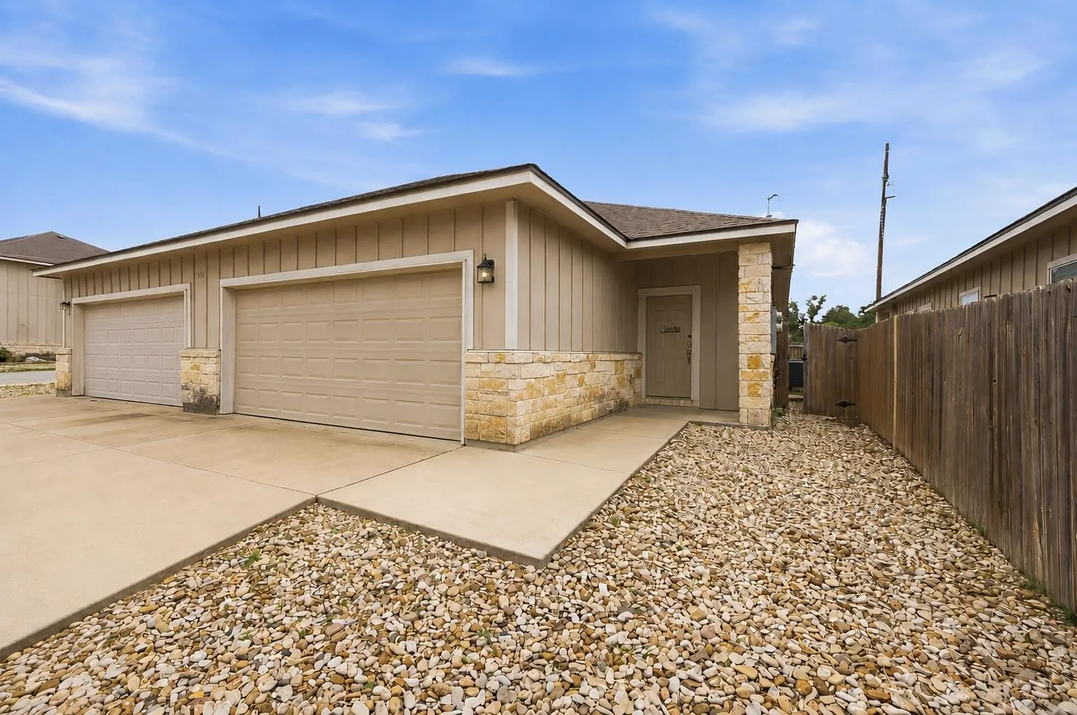Photo of 404 CARL SHIPP DR, Liberty Hill, TX, 78642