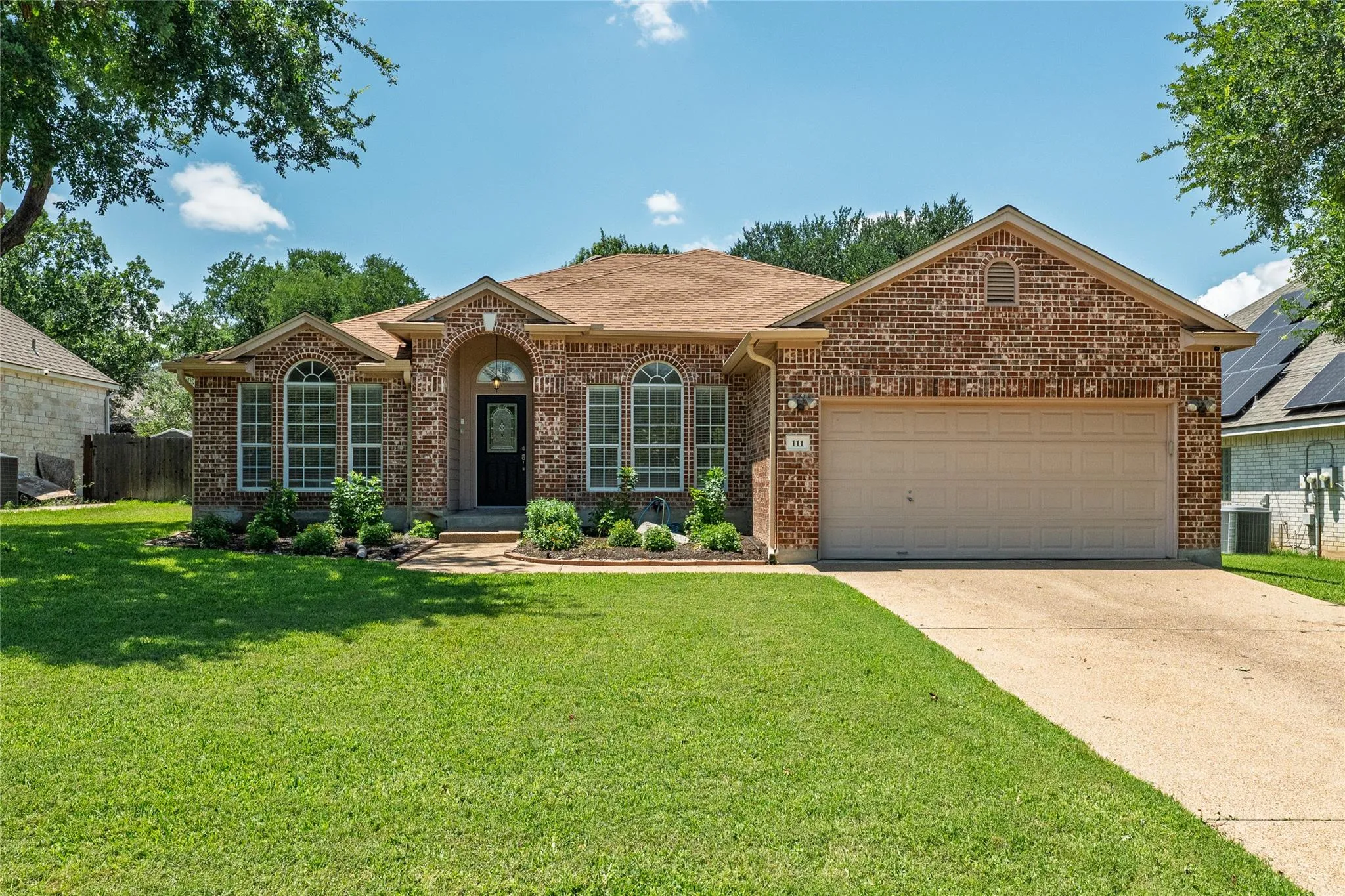 Photo of 111 ARROWHEAD LN, Georgetown, TX, 78628