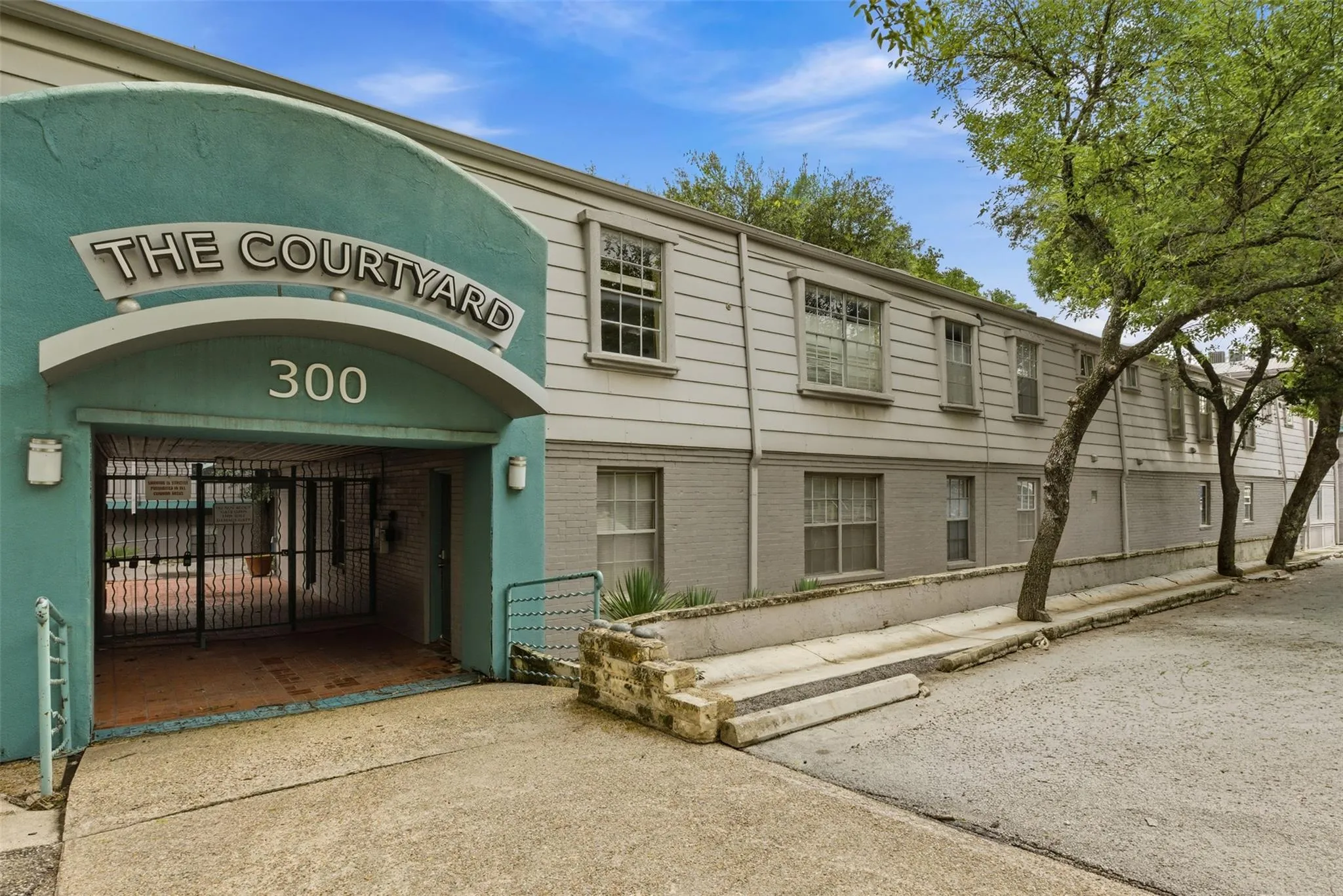 Photo 3 of 300 CROCKETT ST #315