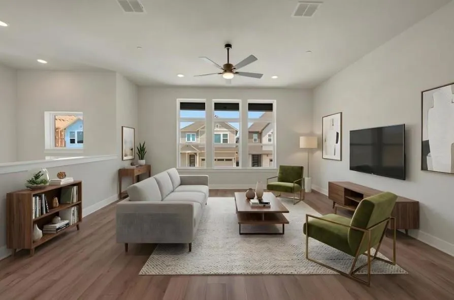 Photo 4 of 1015 LUCINDA WILLIAMS WAY