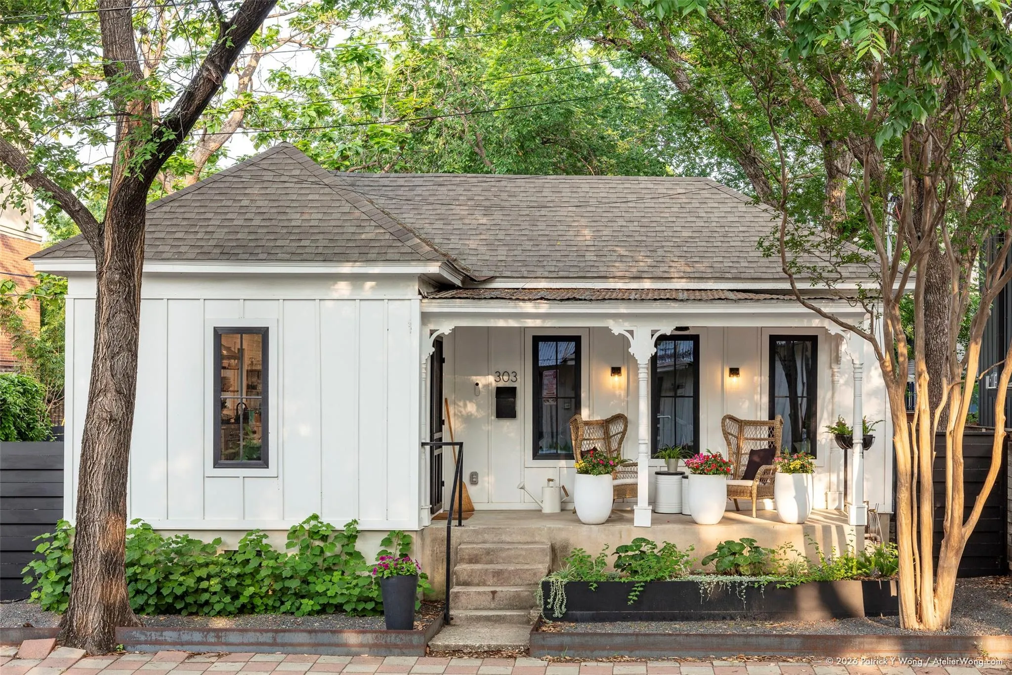 Photo of 303 NAVASOTA ST, Austin, TX, 78702