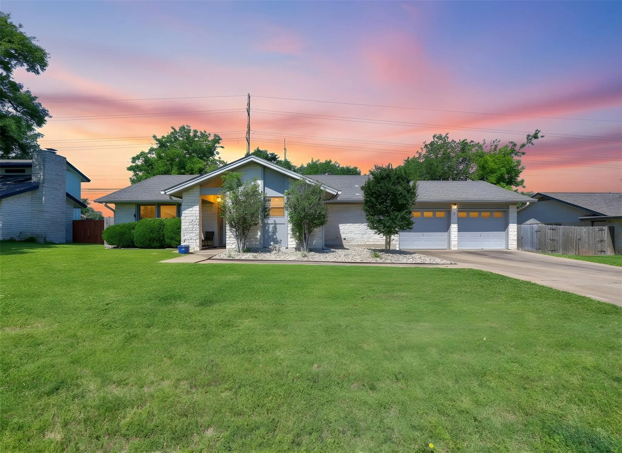 Photo of 1002 DEEP WOOD DR, Round Rock, TX, 78681