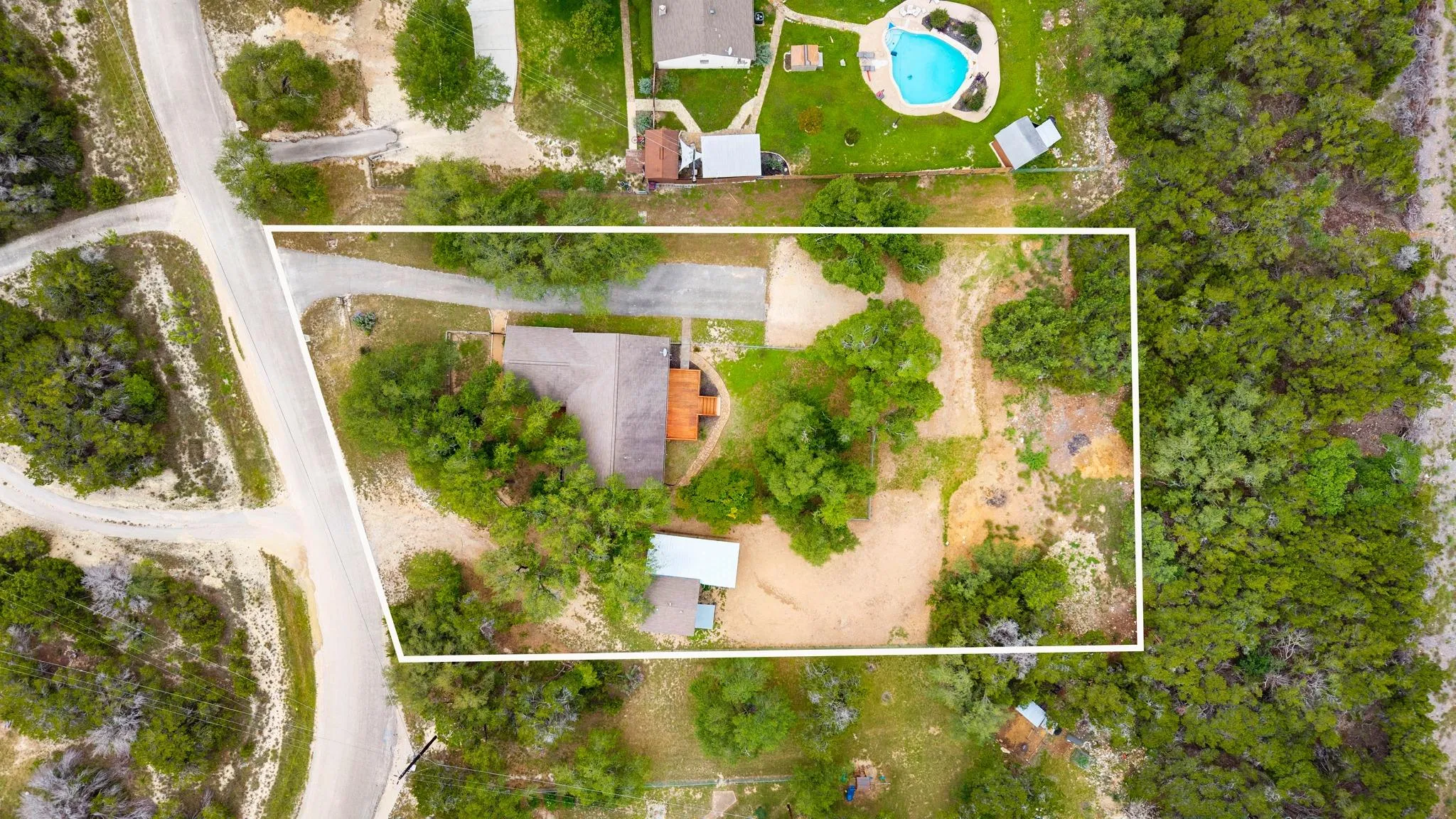 Photo 3 of 2110 SPRING VALLEY DR