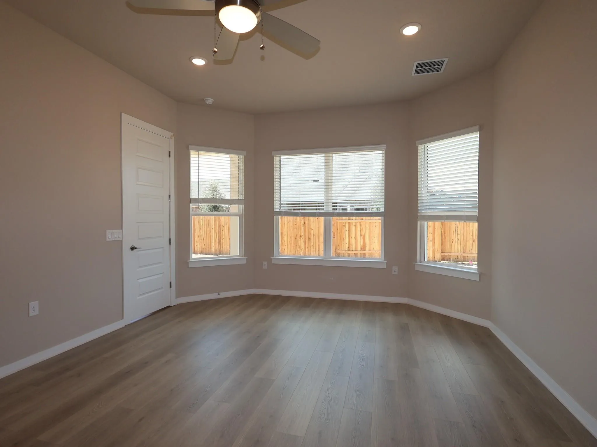 Photo 4 of 326 CALLAHAN LOOP