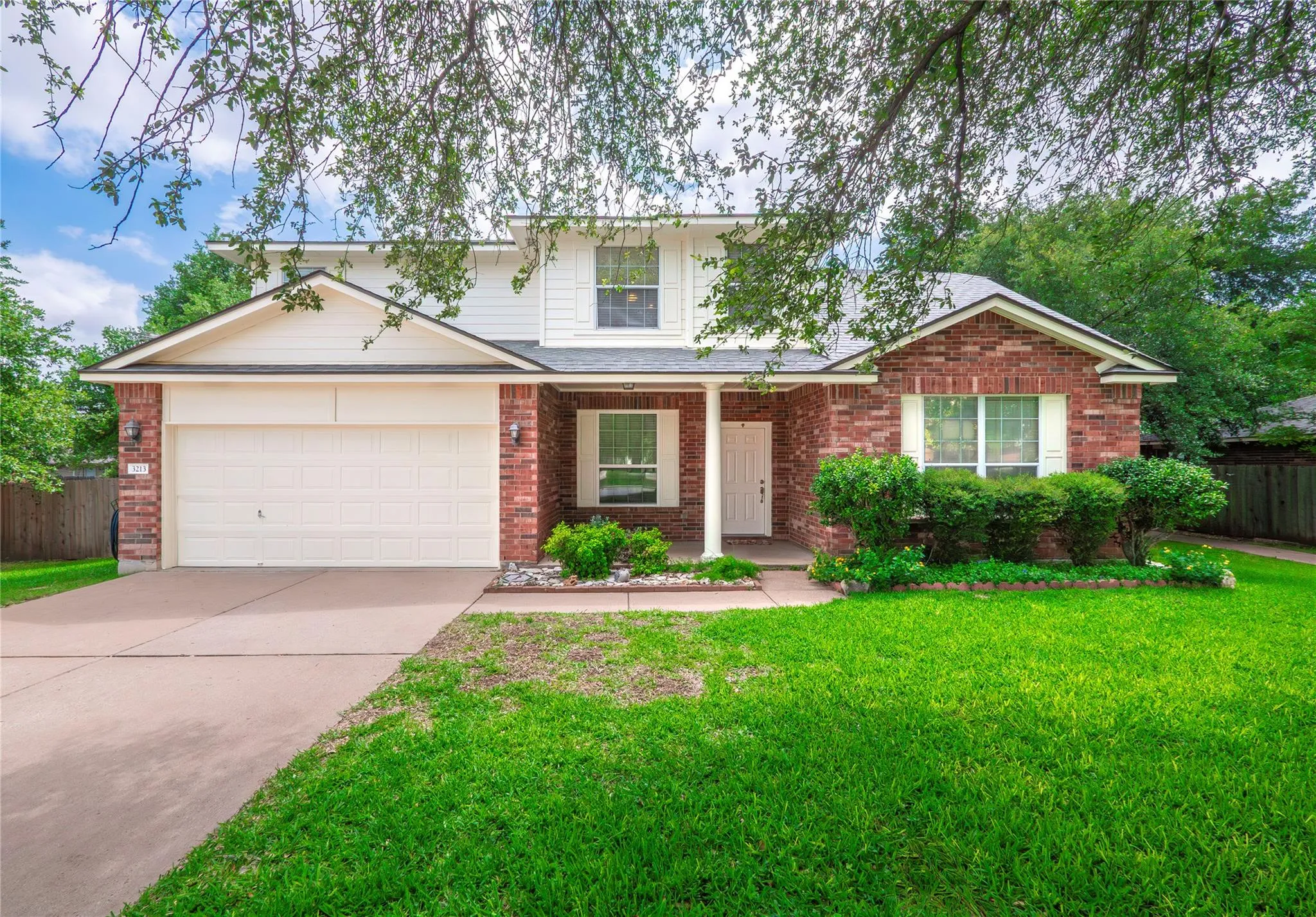 Photo of 3213 FOOTHILLS TRL, Round Rock, TX, 78681