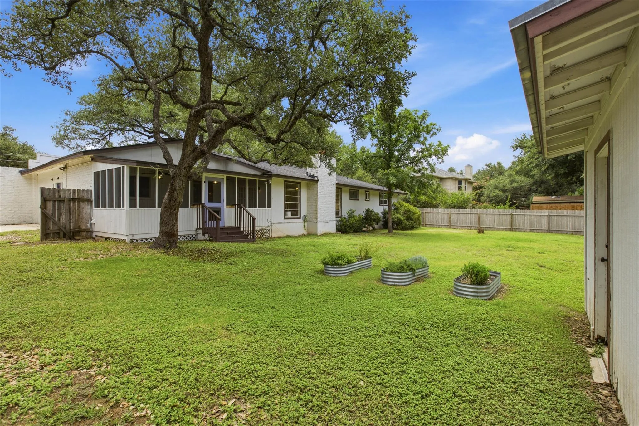 Photo 4 of 13204 FAWN VALLEY DR