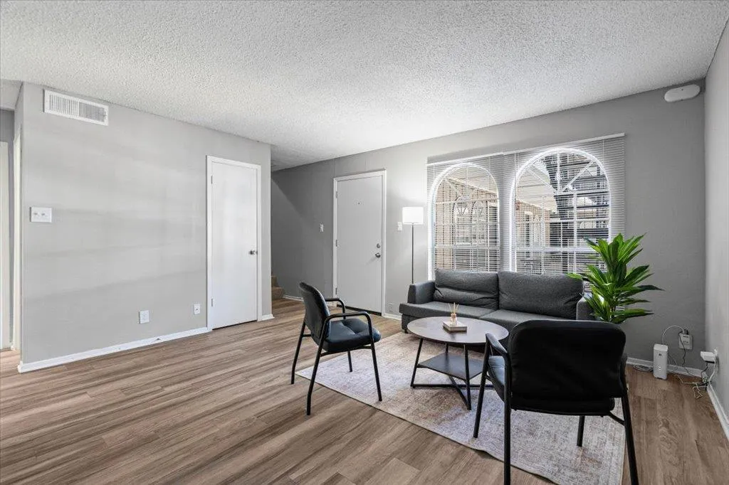 Photo 2 of 206 E 33RD ST #208