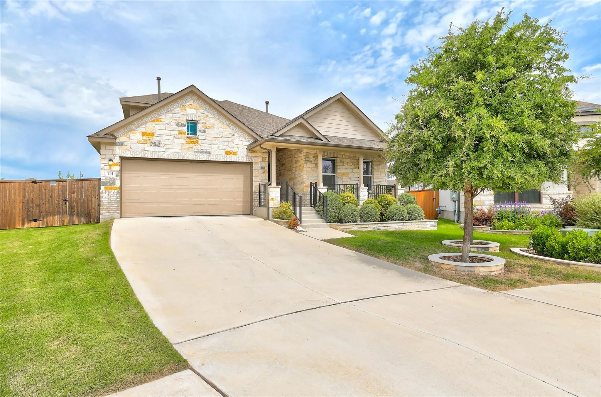 Photo of 114 FORTUNA CT, Liberty Hill, TX, 78642