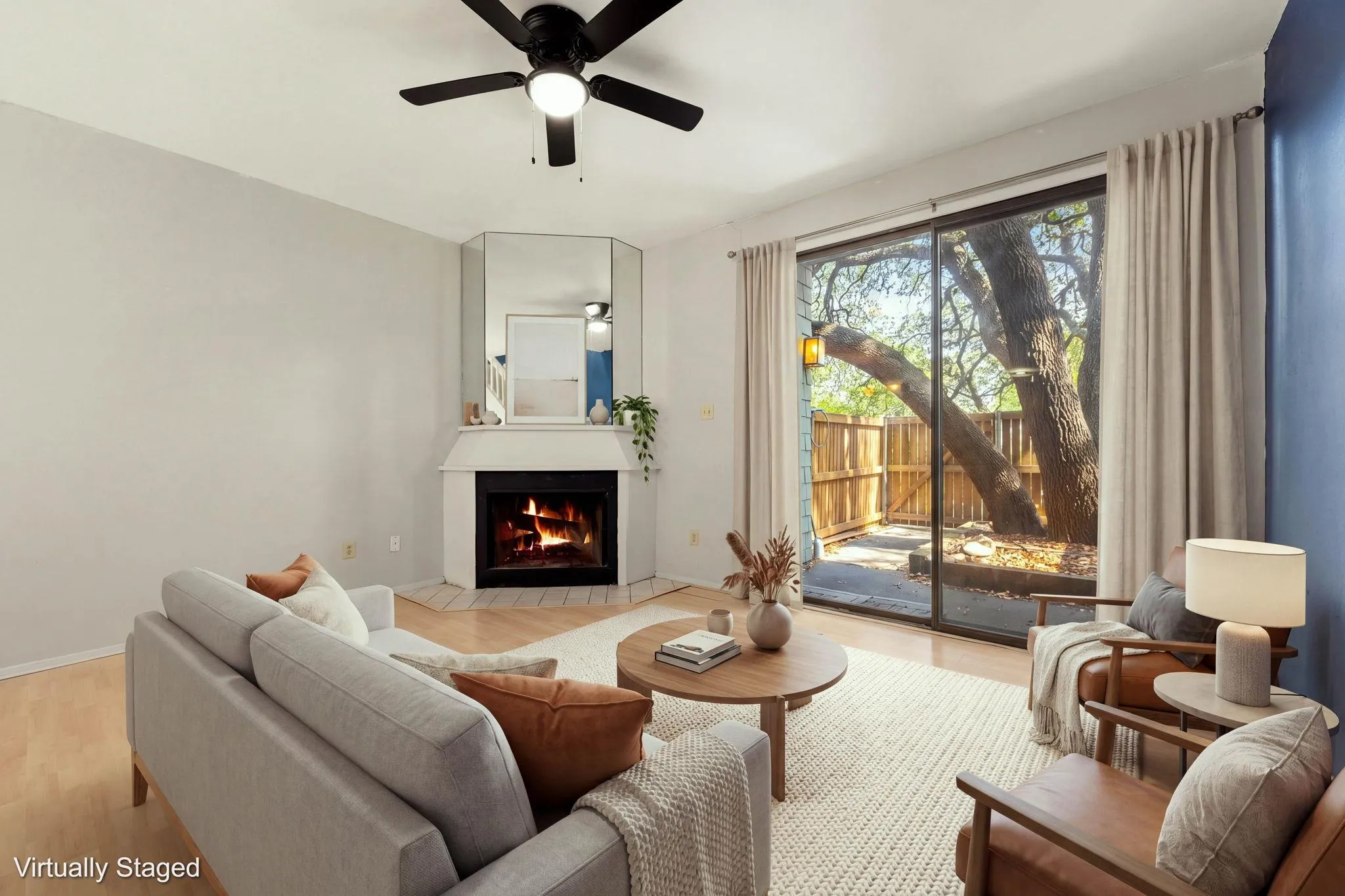 Photo 4 of 7122 WOOD HOLLOW DR #86