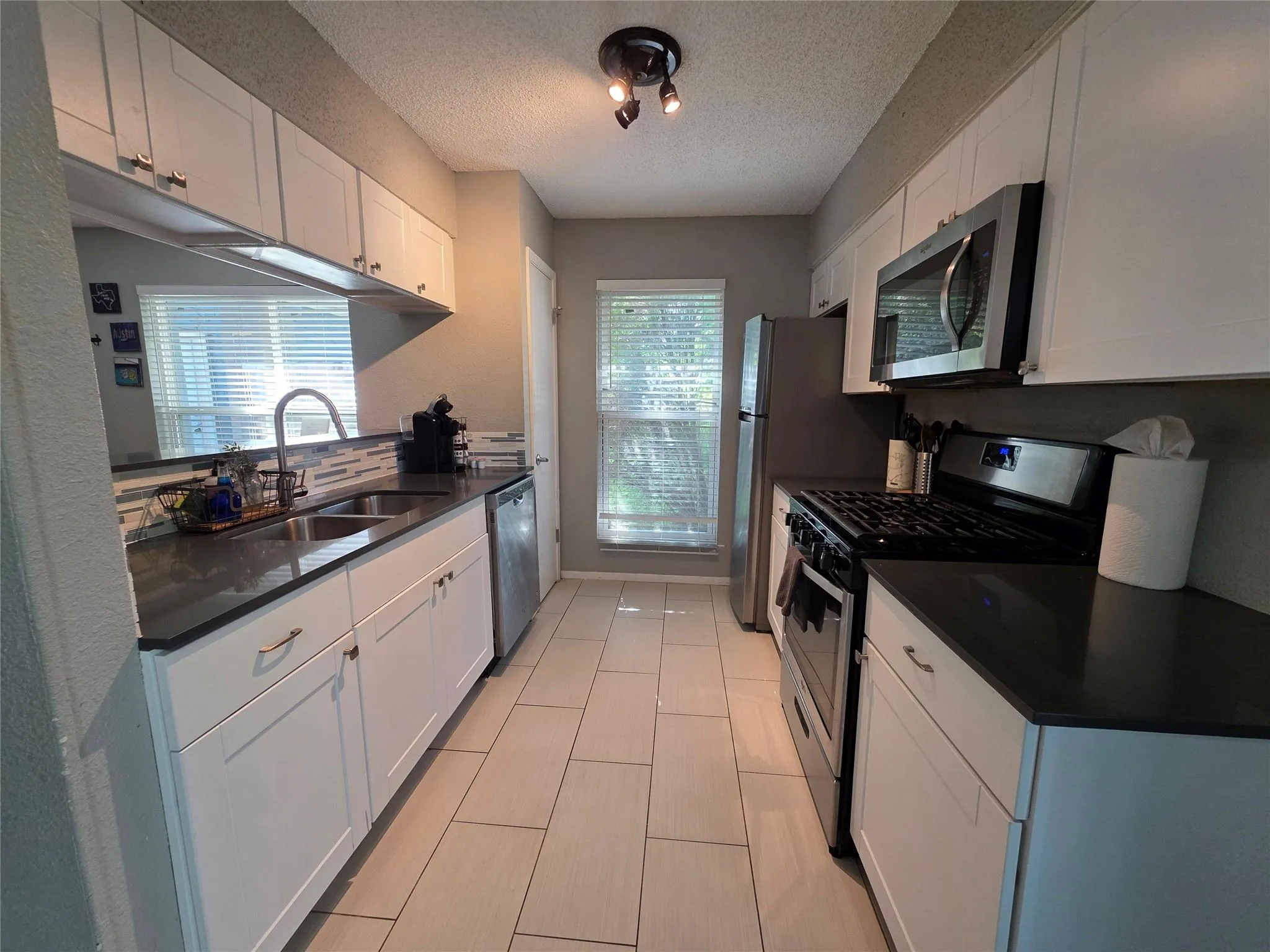 Photo 4 of 11815 LOCHRIDGE DR #B