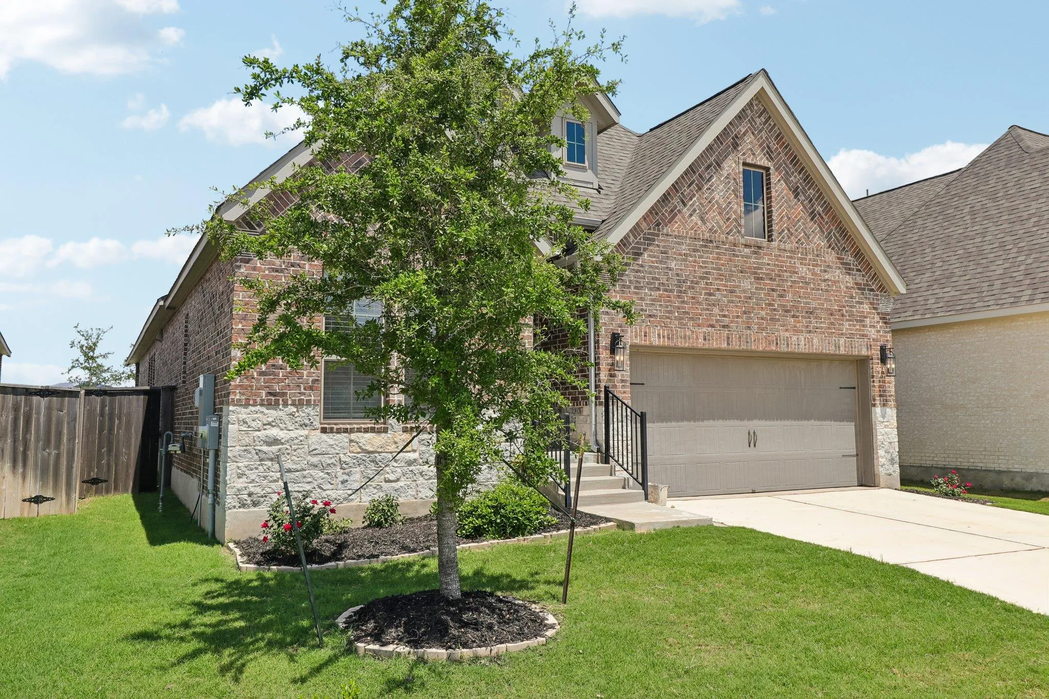 Photo 5 of 112 CHINABERRY BND