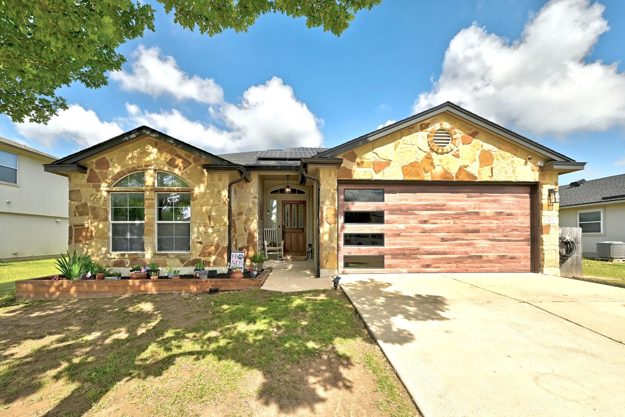 Photo of 105 LIDELL ST, Hutto, TX, 78634