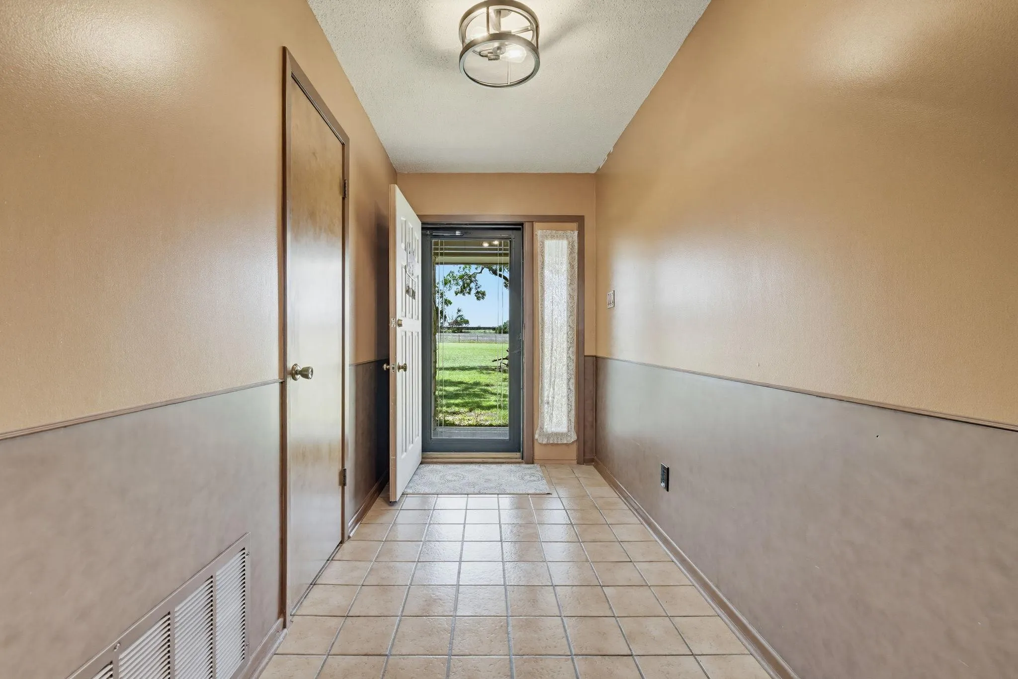 Photo 5 of 120 RAE LN