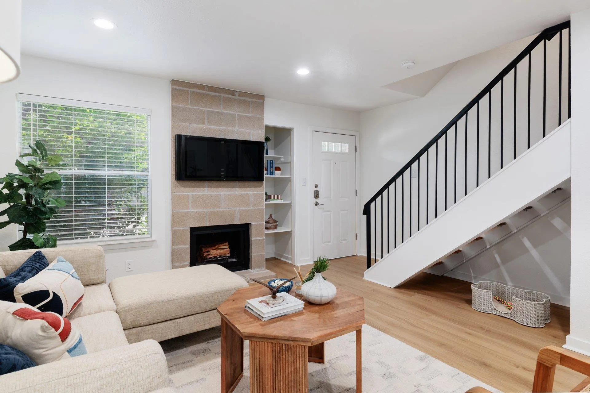 Photo 3 of 3601 MENCHACA RD #118