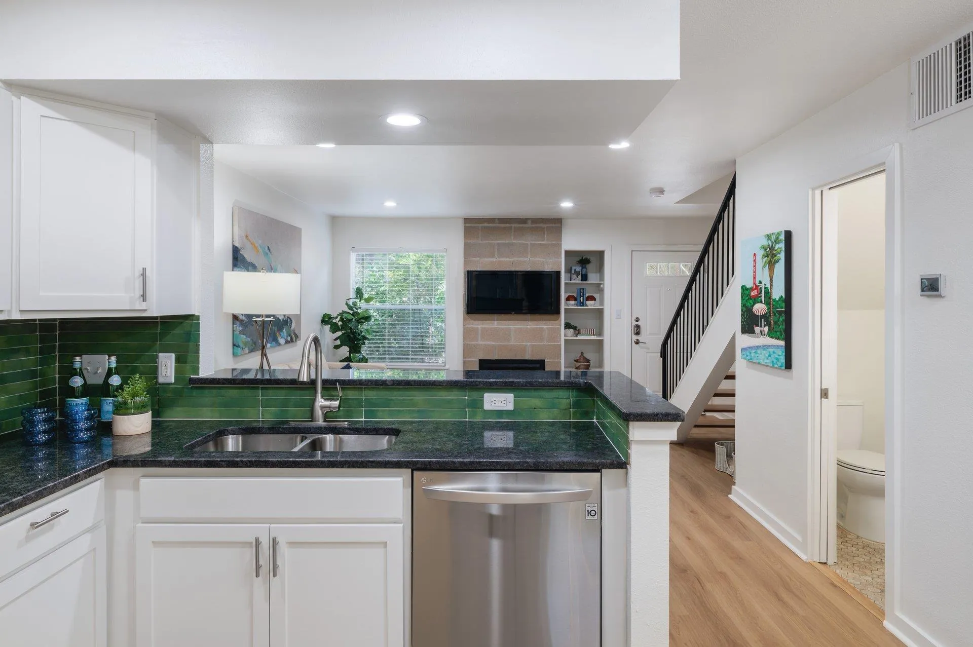 Photo 5 of 3601 MENCHACA RD #118