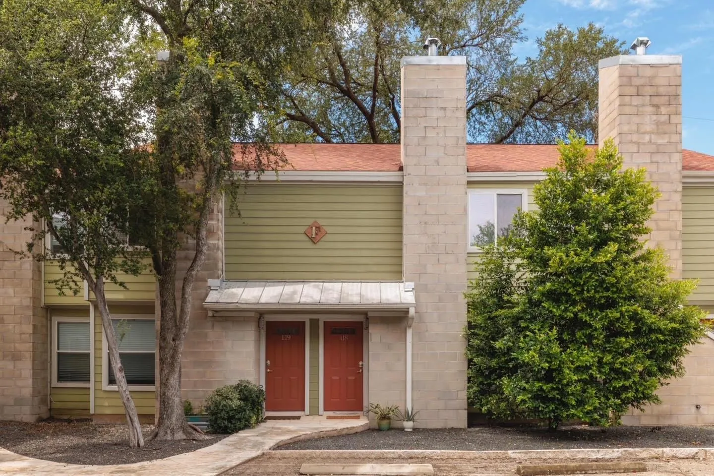 Photo 2 of 3601 MENCHACA RD #118