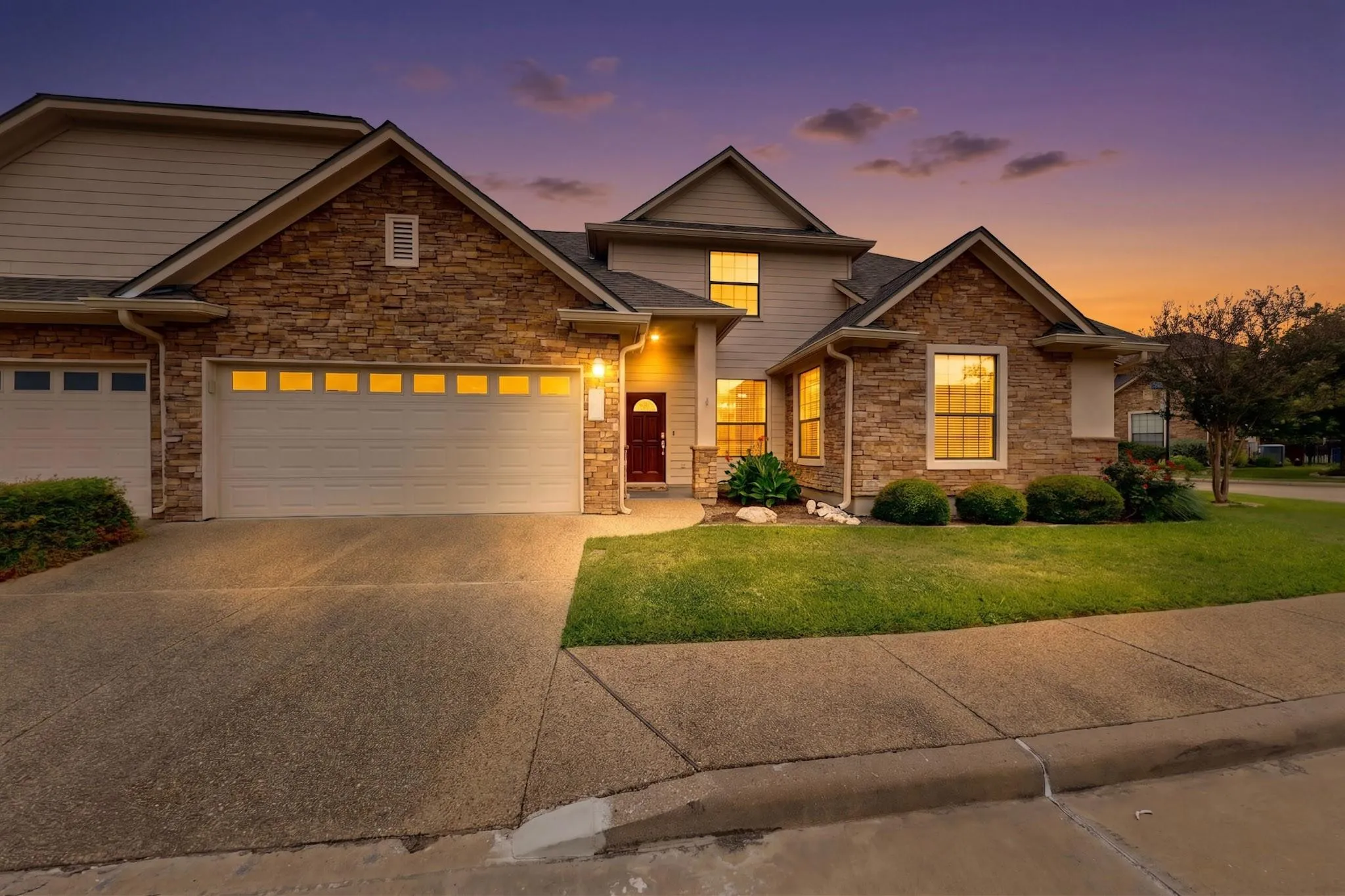 Photo of 13933 ASHTON WOODS CIR #71, Austin, TX, 78727