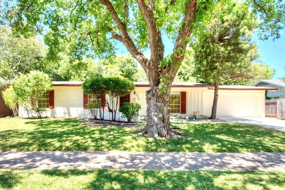 Photo of 5910 MARILYN DR, Austin, TX, 78757