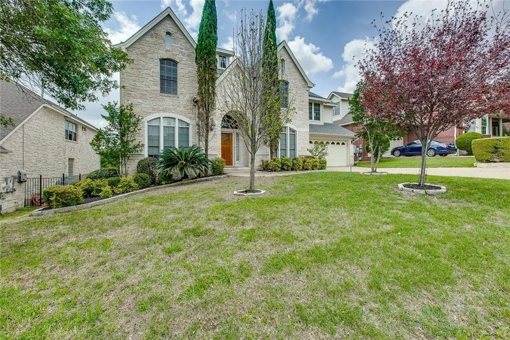 Photo 2 of 10025 DIANELLA LN