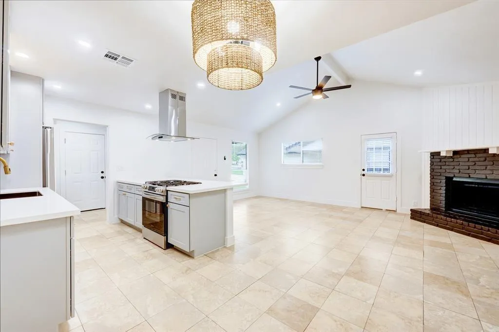 Photo 3 of 11417 PTARMIGAN DR #1