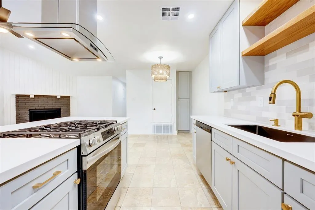 Photo 4 of 11417 PTARMIGAN DR #1