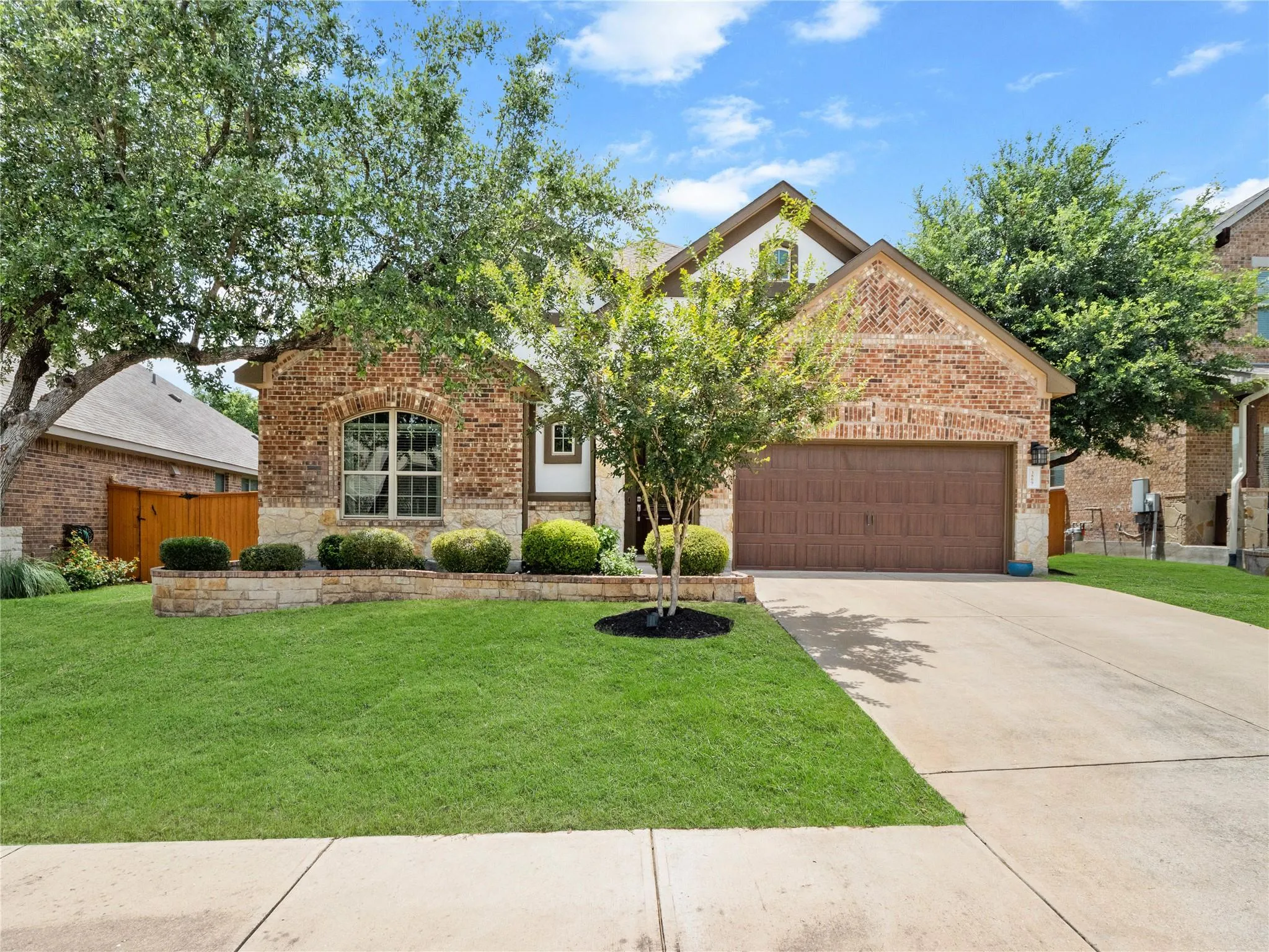 Photo 4 of 3869 SKYVIEW WAY