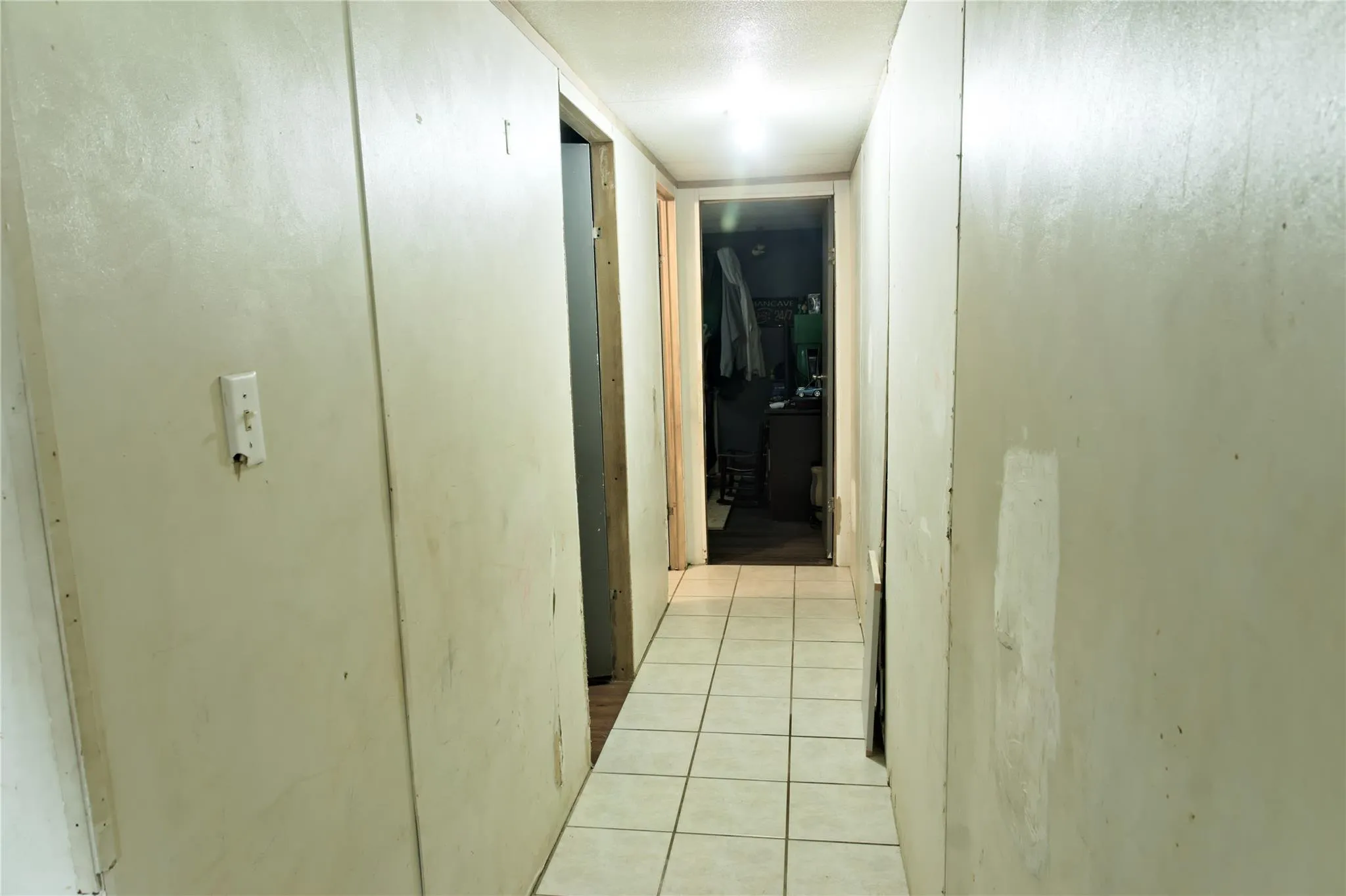 Photo 5 of 109 WAYSIDE DR