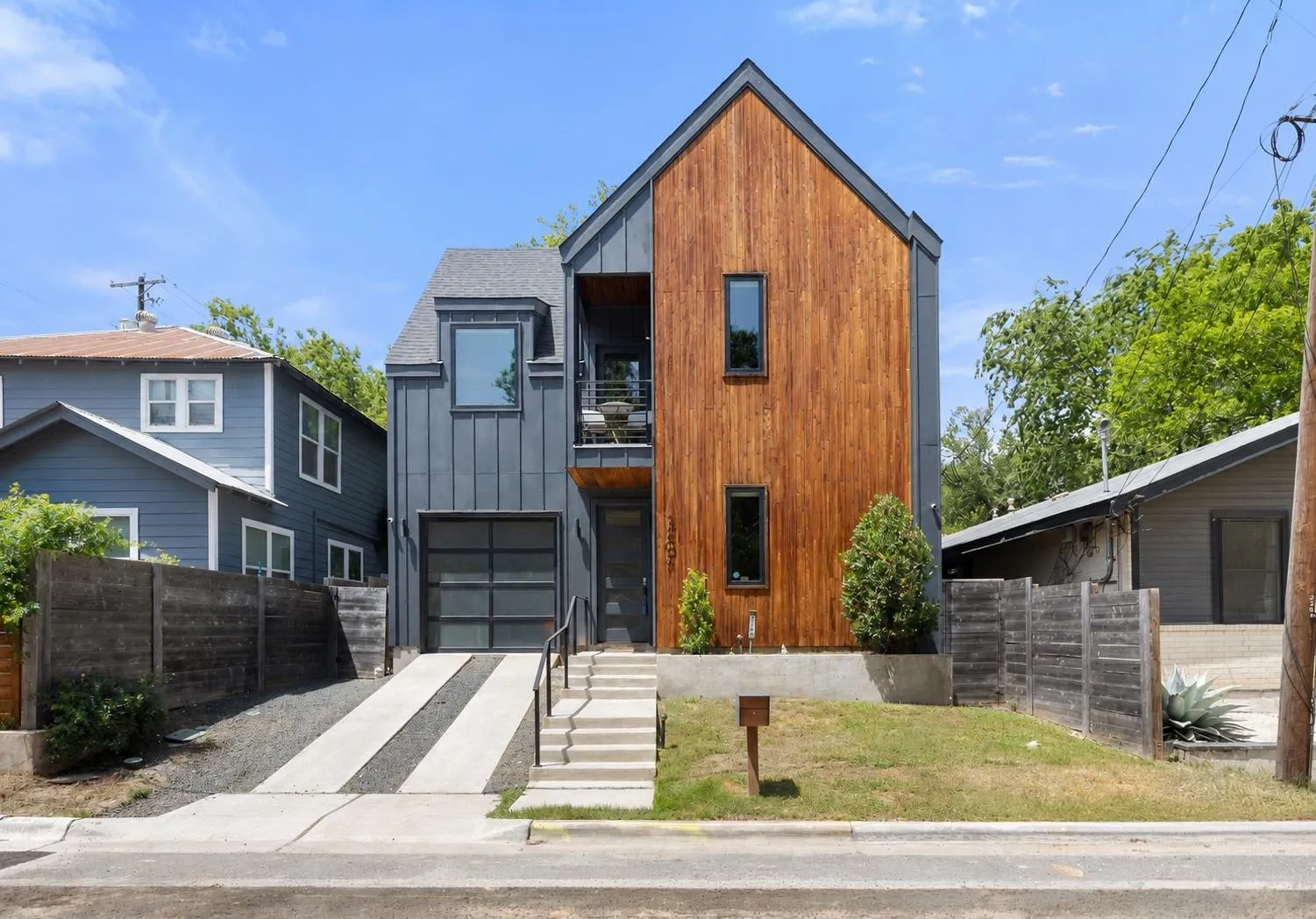 Photo of 2202 SANTA RITA ST, Austin, TX, 78702