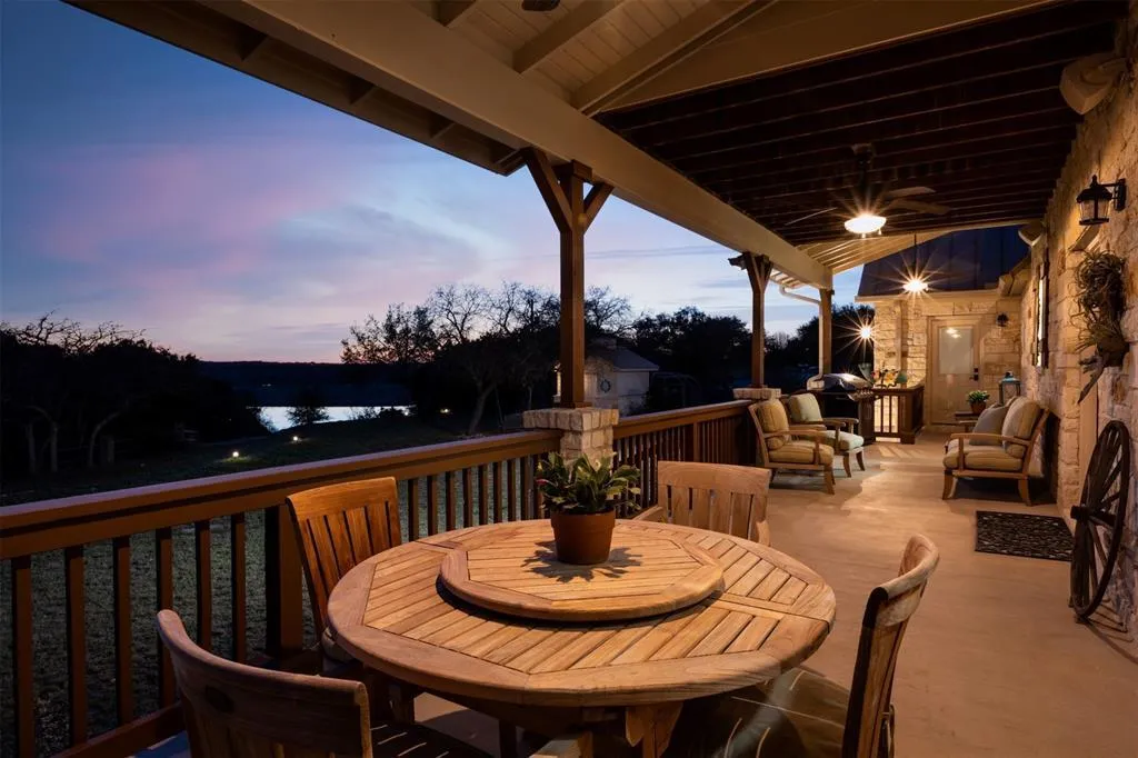 Photo 5 of 5300 LOOKOUT RIDGE DR