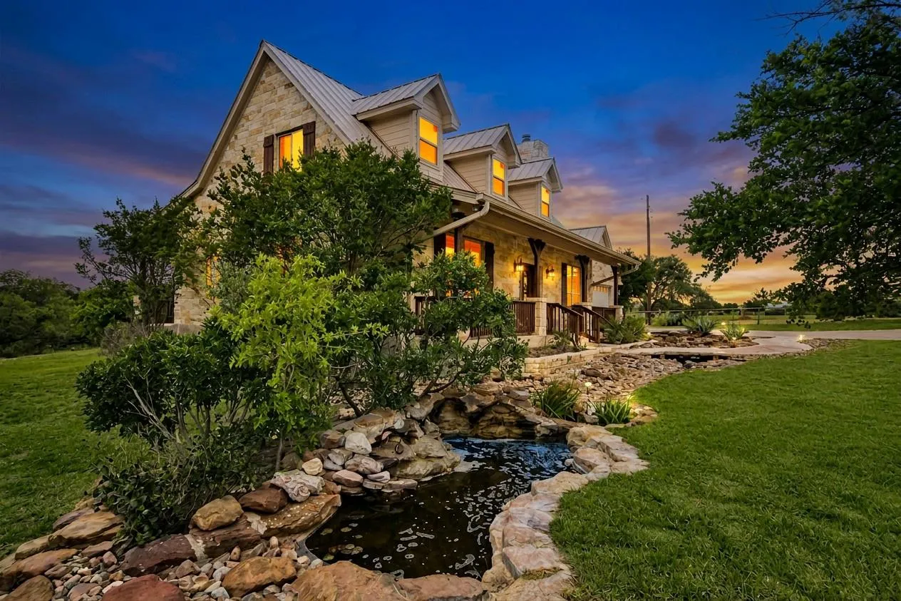 Photo of 5300 LOOKOUT RIDGE DR, Marble Falls, TX, 78654