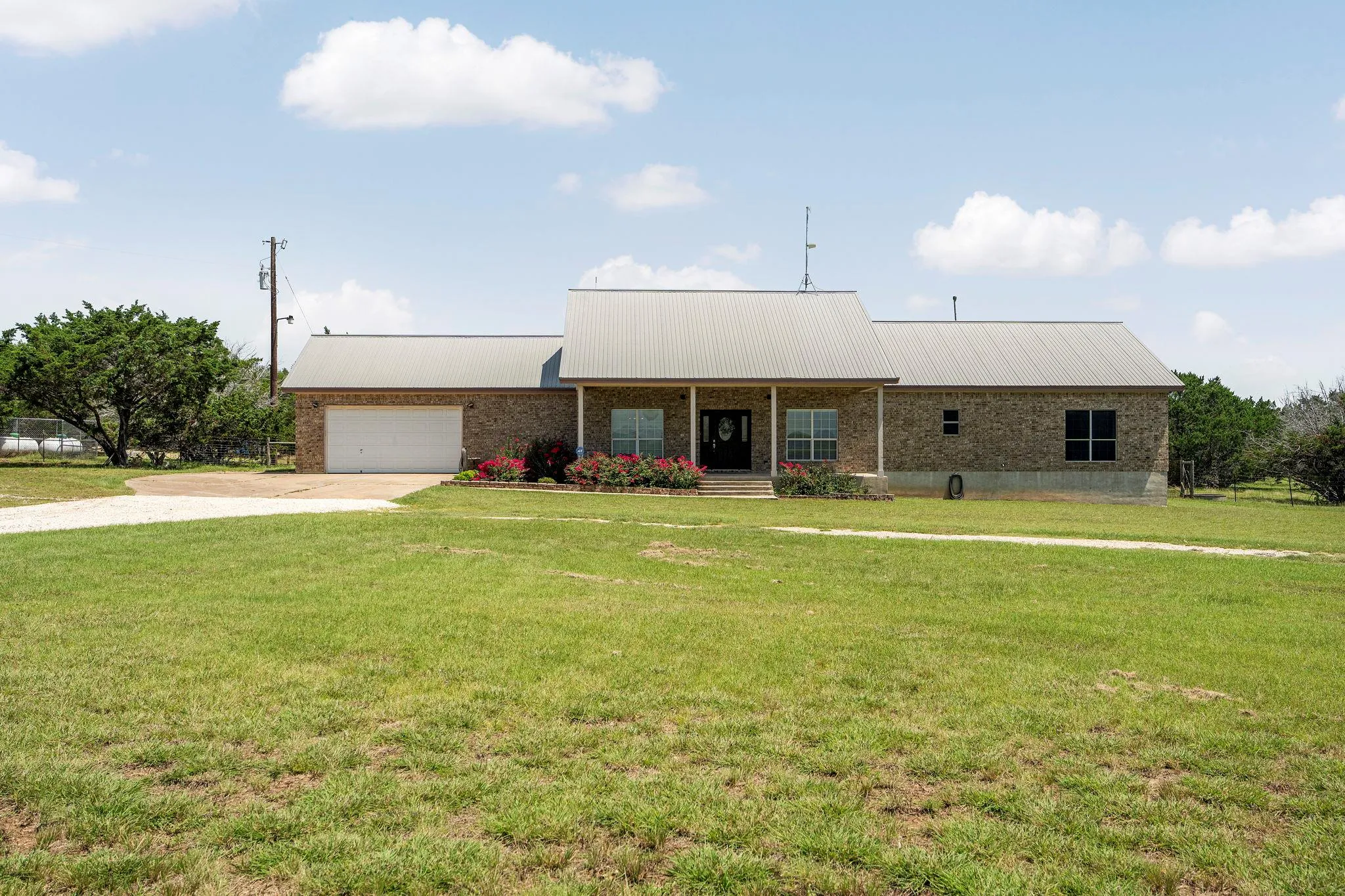 Photo of 2110 COUNTY ROAD 285, Liberty Hill, TX, 78642