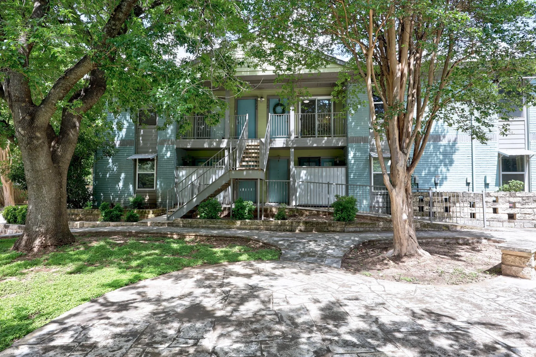Photo 2 of 3204 MENCHACA RD #704