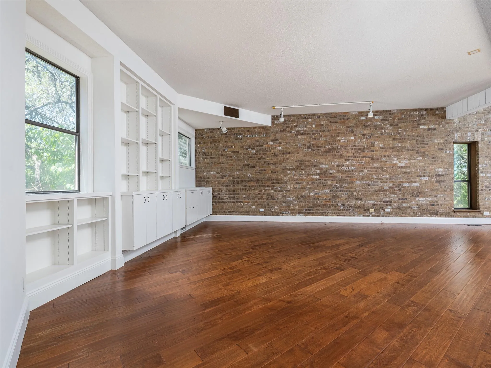 Photo 5 of 1706 GRAYWOOD CV