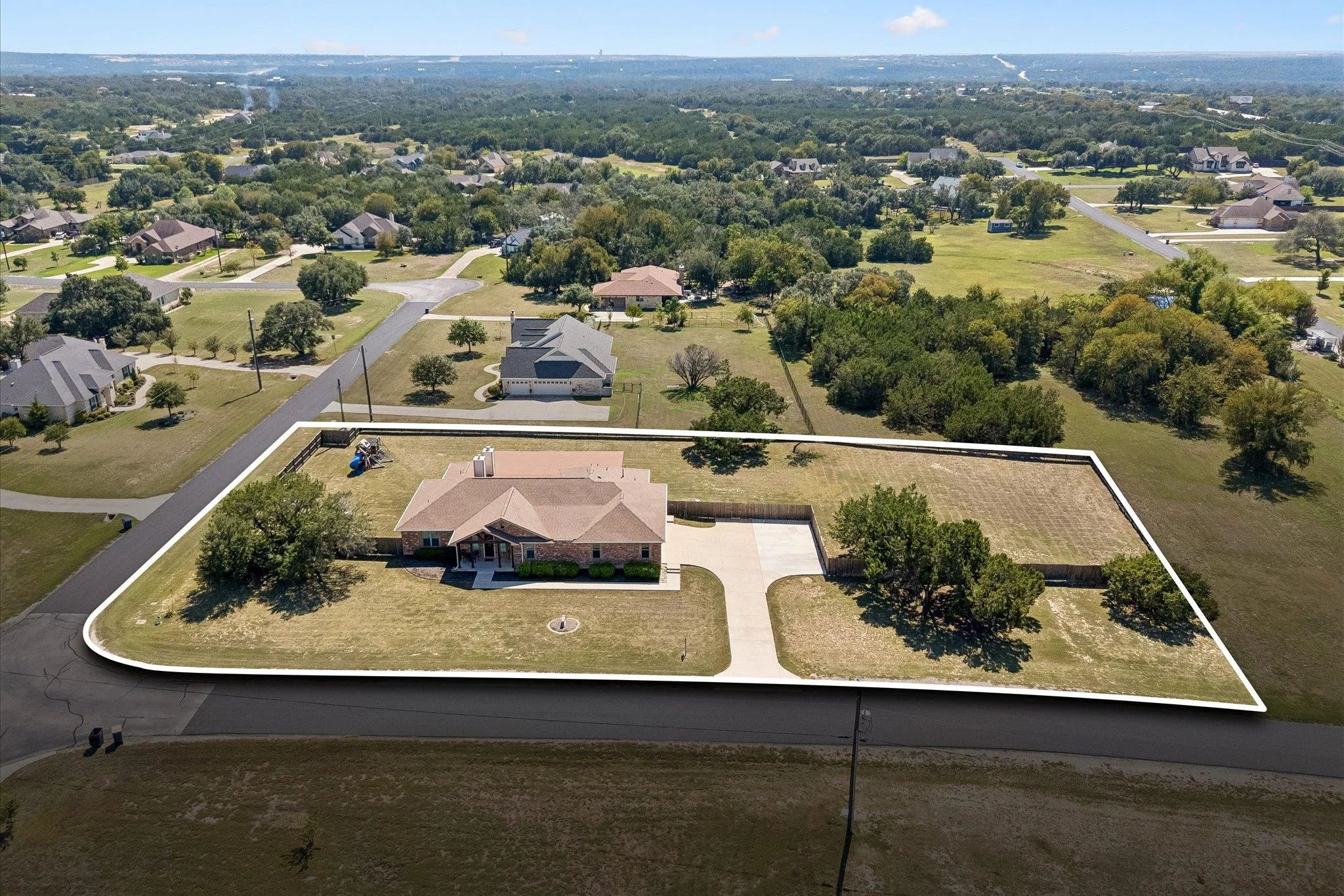 Photo of 212 CHRISTINE LN, Liberty Hill, TX, 78642