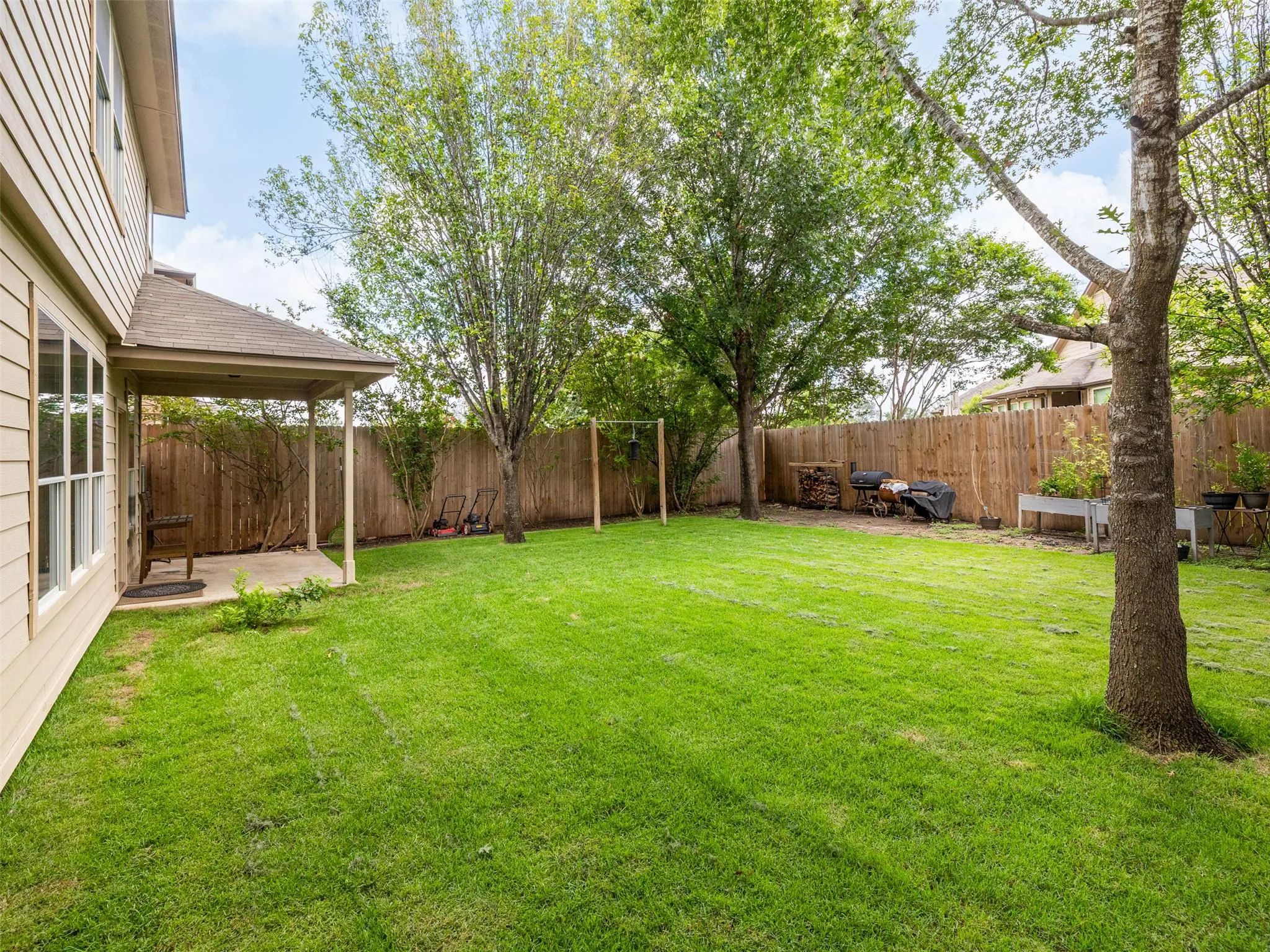 Photo 5 of 289 SERENE HOLLOW LN