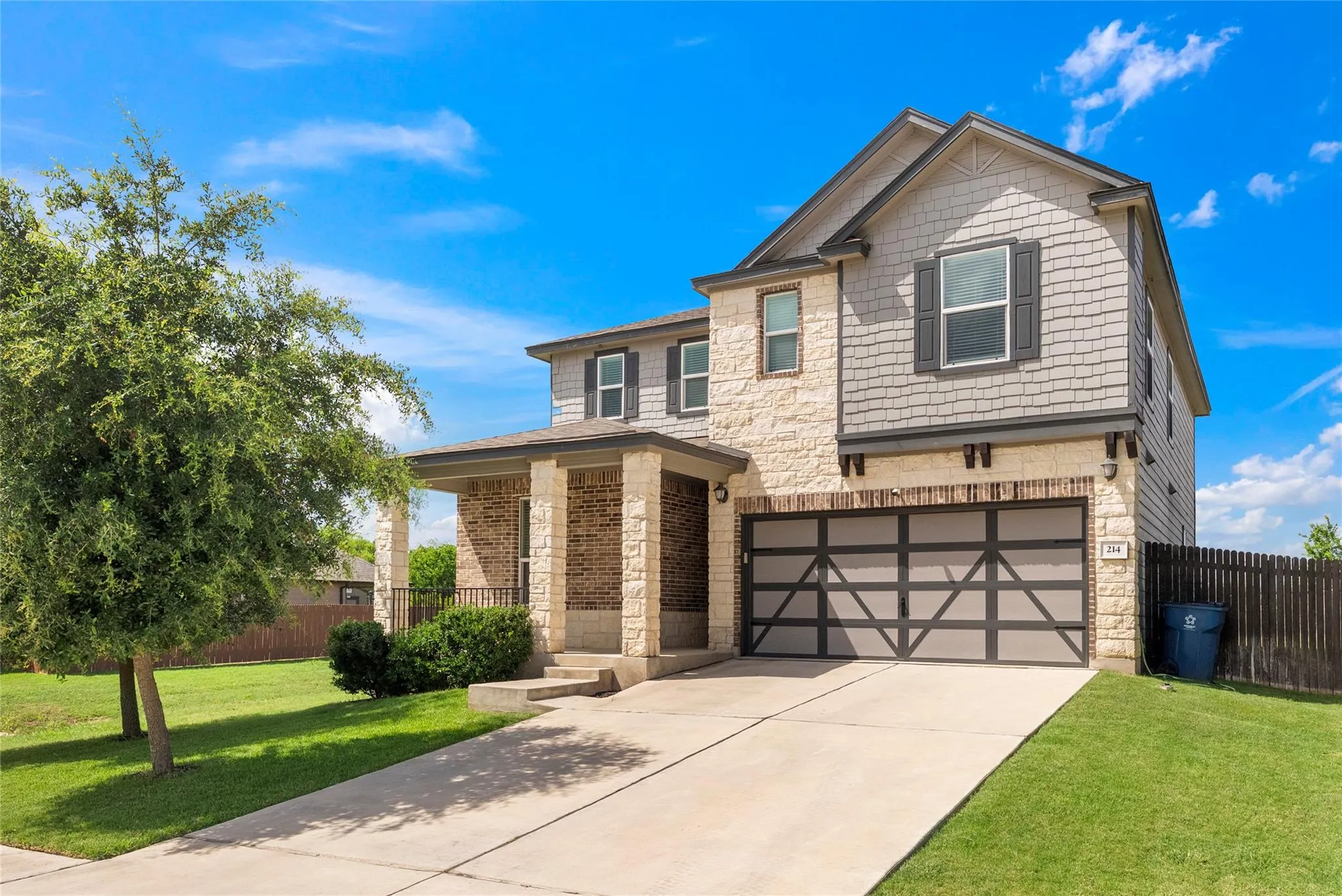 Photo of 214 SARANAC DR, Elgin, TX, 78621
