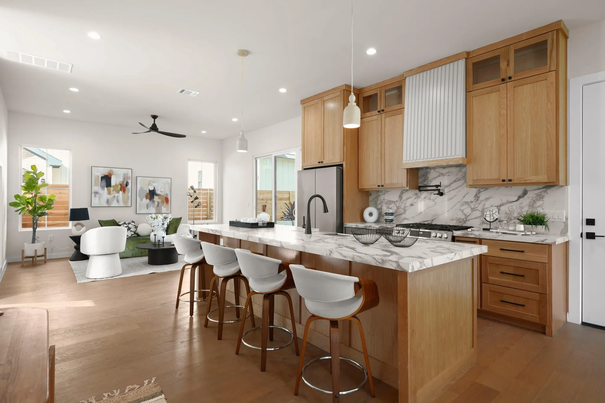 Photo 2 of 3103 GARWOOD ST #1