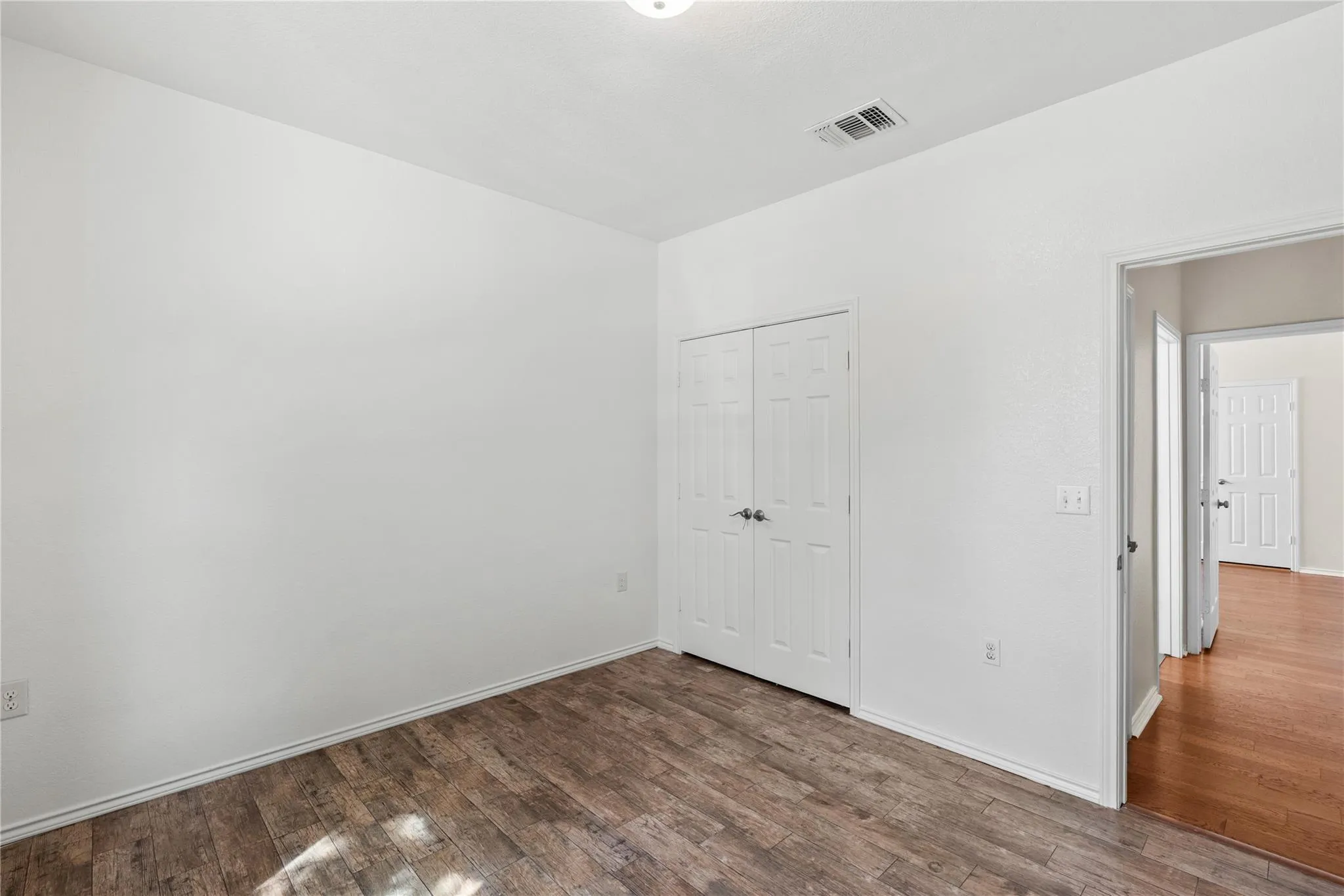 Photo 5 of 8613 CAPITOL VIEW DR