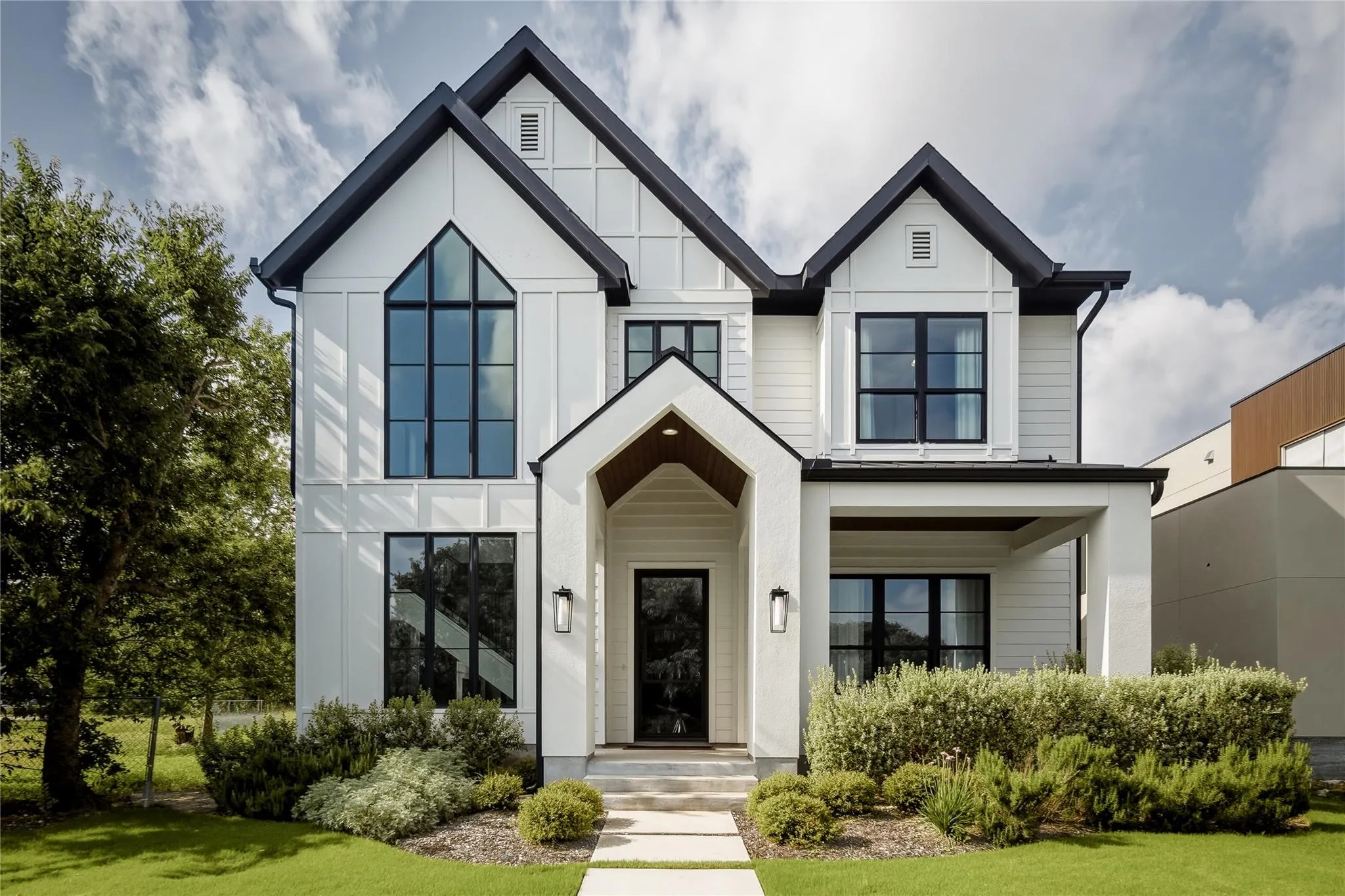 Photo of 705 W 10TH ST, Georgetown, TX, 78626