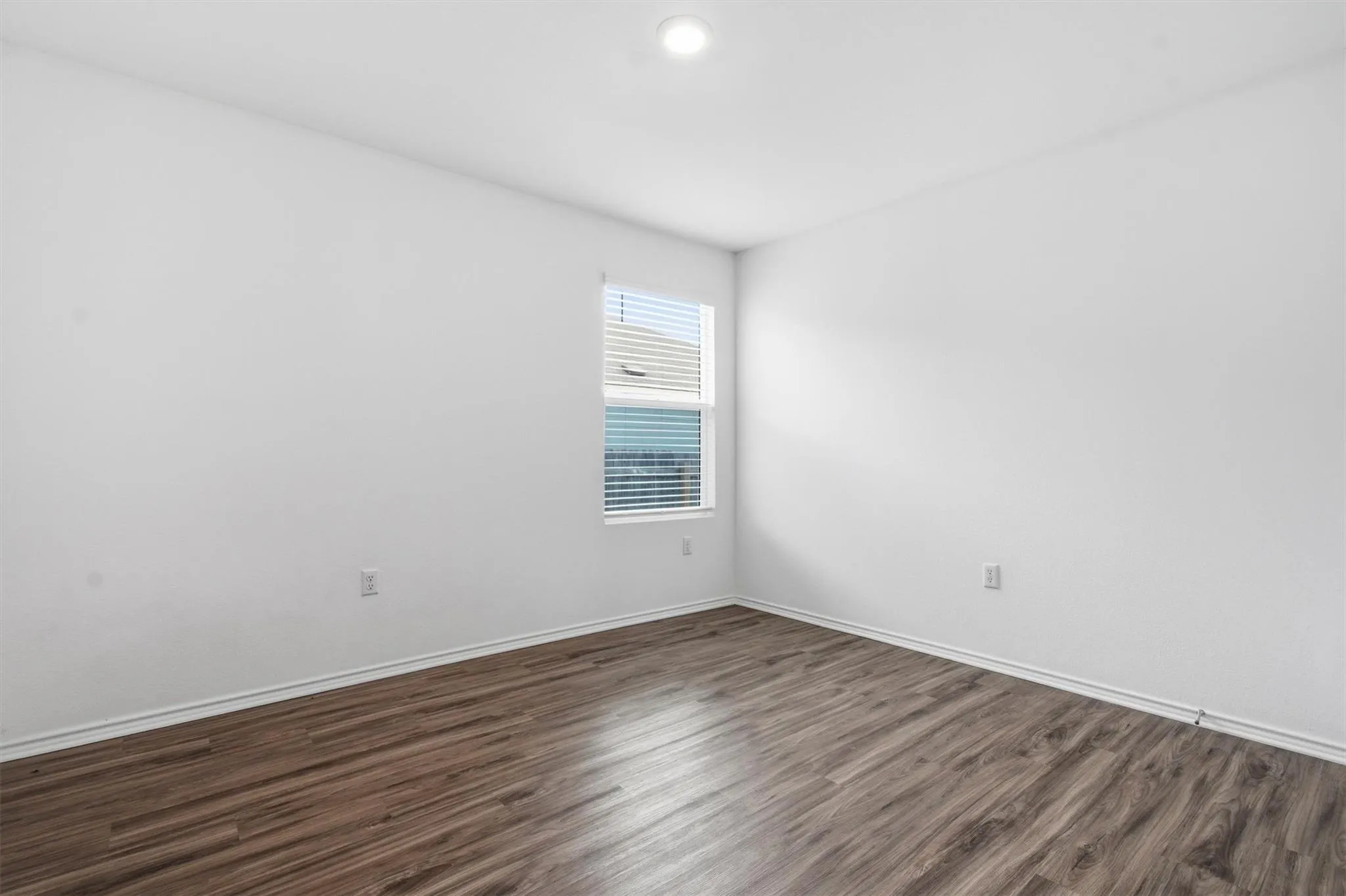 Photo 5 of 10508 STEINBECK DR